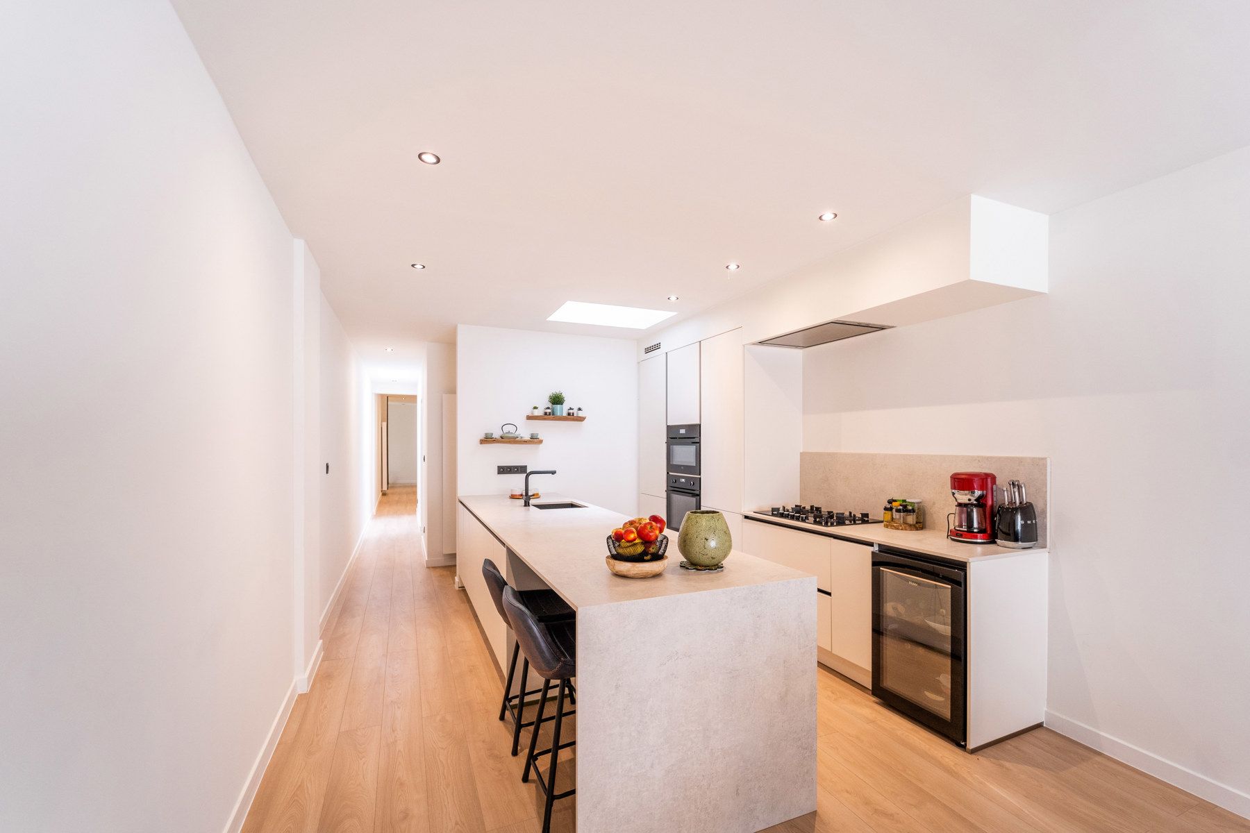 Gerenoveerd ruim gelijkvloers appartement in hartje 't Zuid foto 2