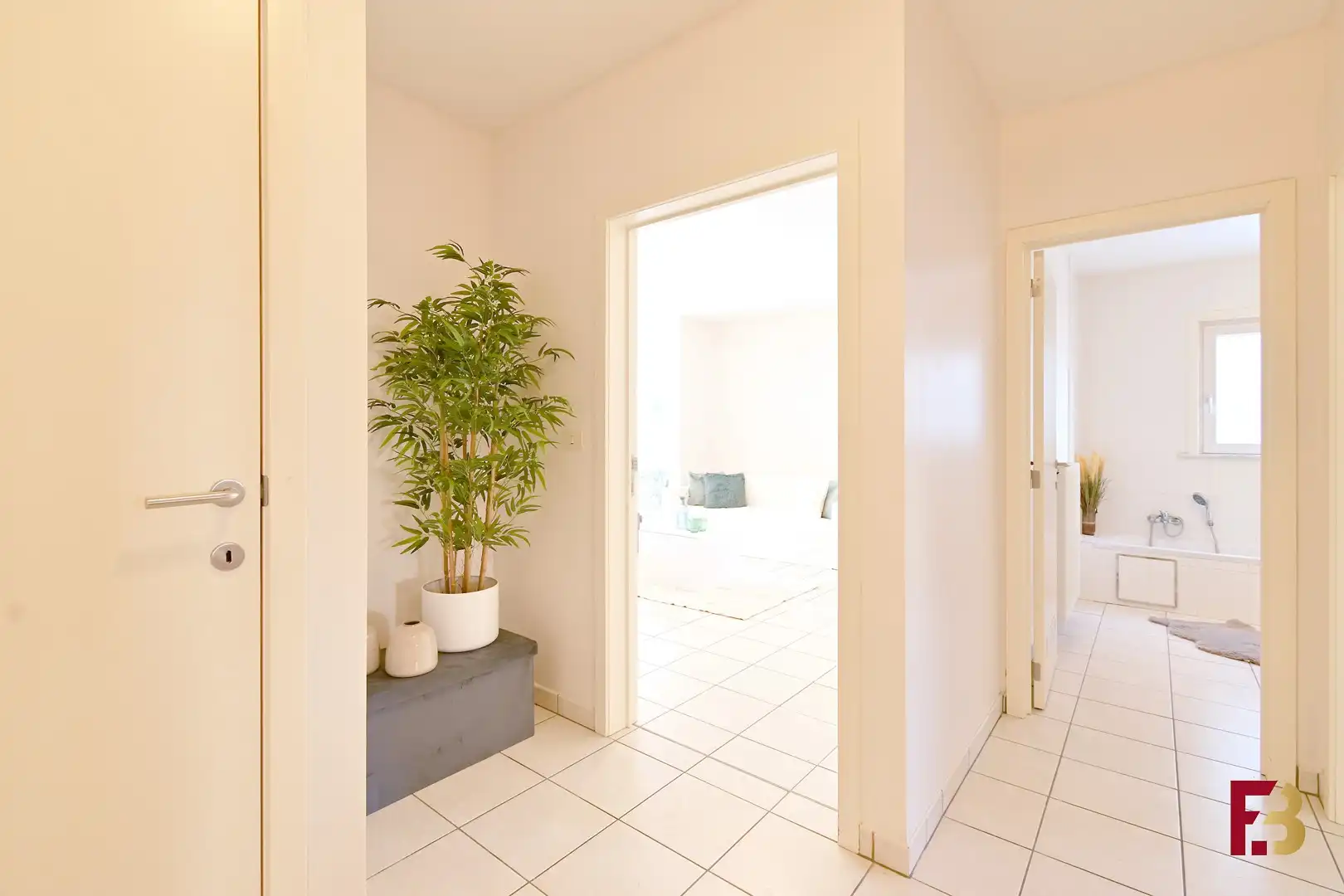 Instapklaar gelijkvloers appartement met terras in hartje Oudenaarde foto 2