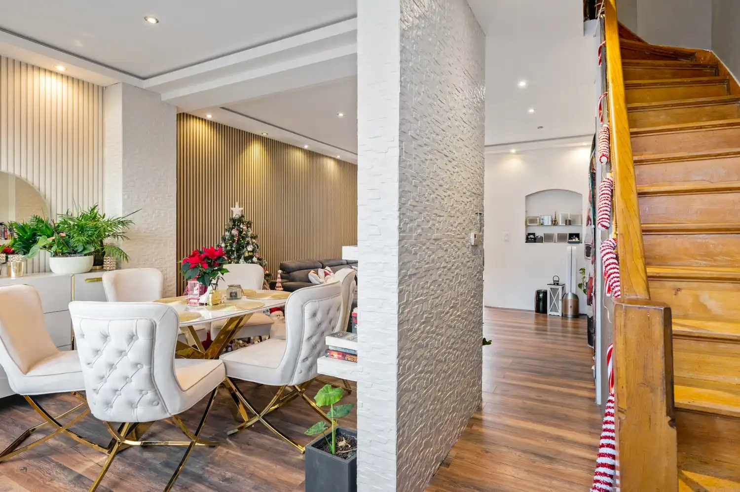 Huis met 3 à 4 slaapkamers en tuin te koop in Merksem foto 3