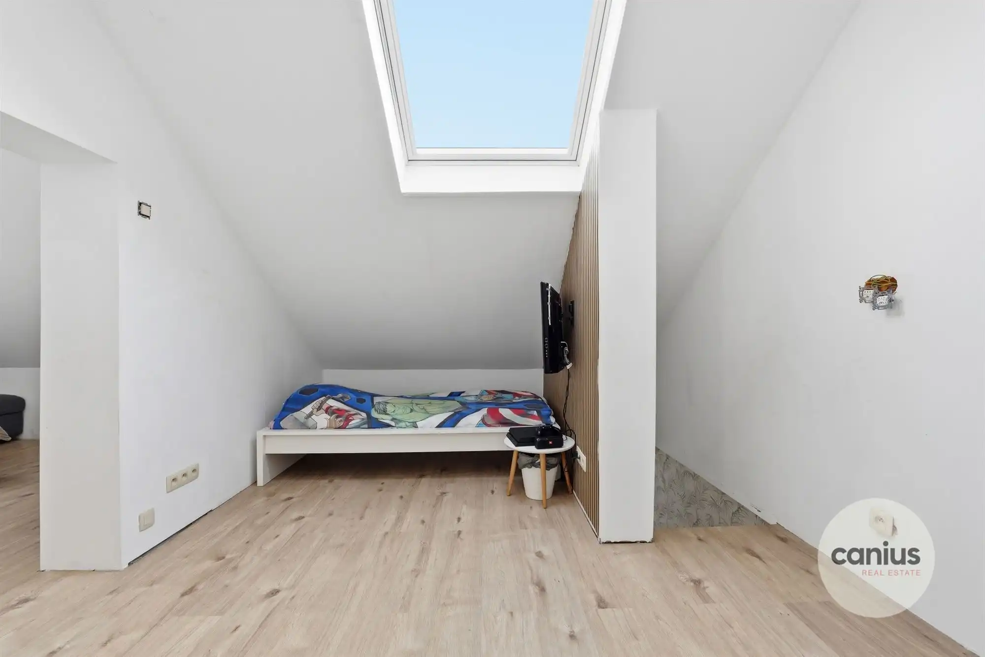 GERENOVEERDE VRIJSTAANDE WONING MET 4 SLAAPKAMERS EN EEN GEZELLIGE TUIN IN WALSHOUTEM foto 22