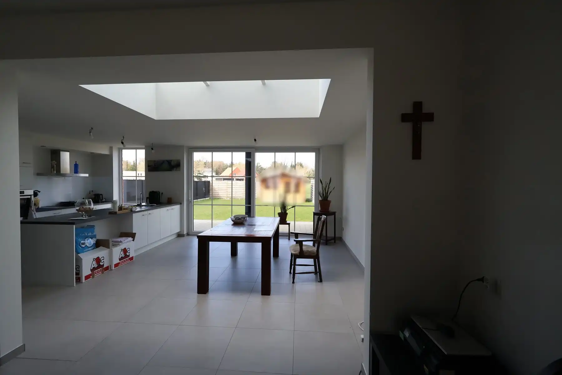 Een ruime nieuwbouwwoning met 3 slaapkamers, terras, tuin en garage.  foto 5