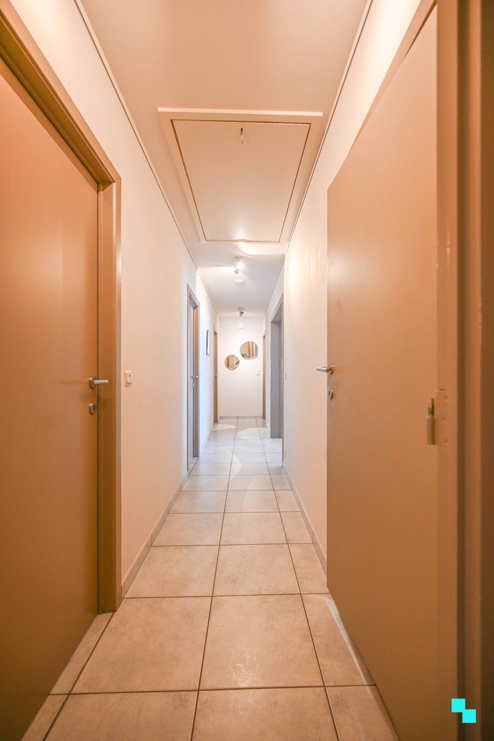 Riant appartement in centrum Oostrozebeke foto 16