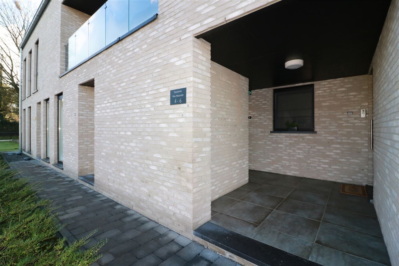 duplex met 2 grote slpk., zuidgericht terras, 2 parkings nabij centrum  foto 29