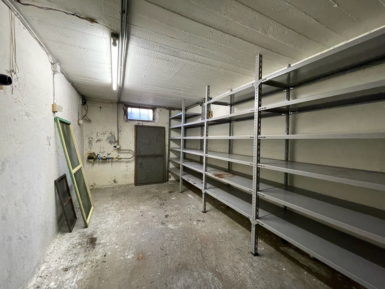 Genk, Gansenwijer 12. Ruime woning met 4 slaapkamers, bureau, veranda, garage, tuinhuis en grote tuin op een perceel van 27a 08ca. foto 23