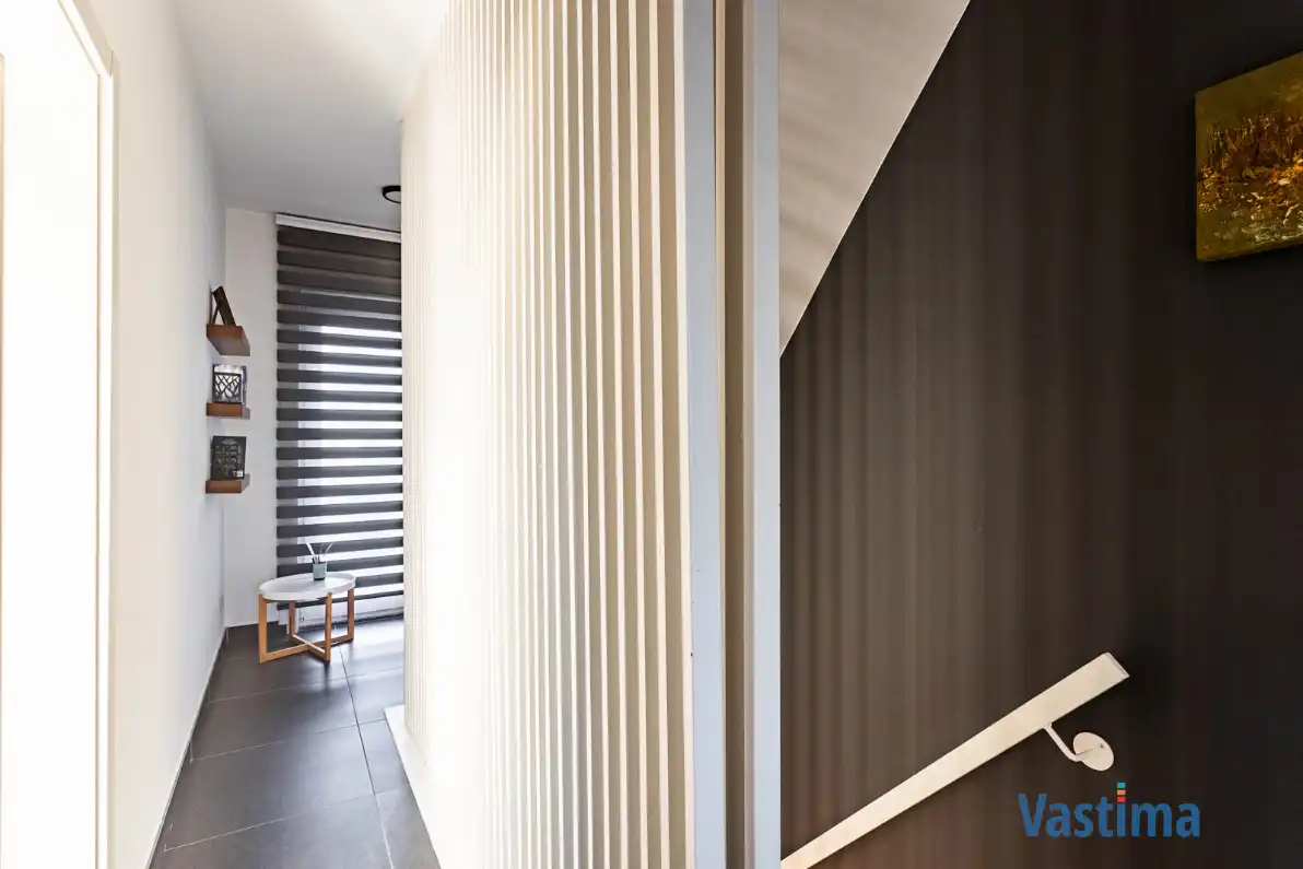 Instapklare, lichtrijke én gerenoveerde gezinswoning foto 15