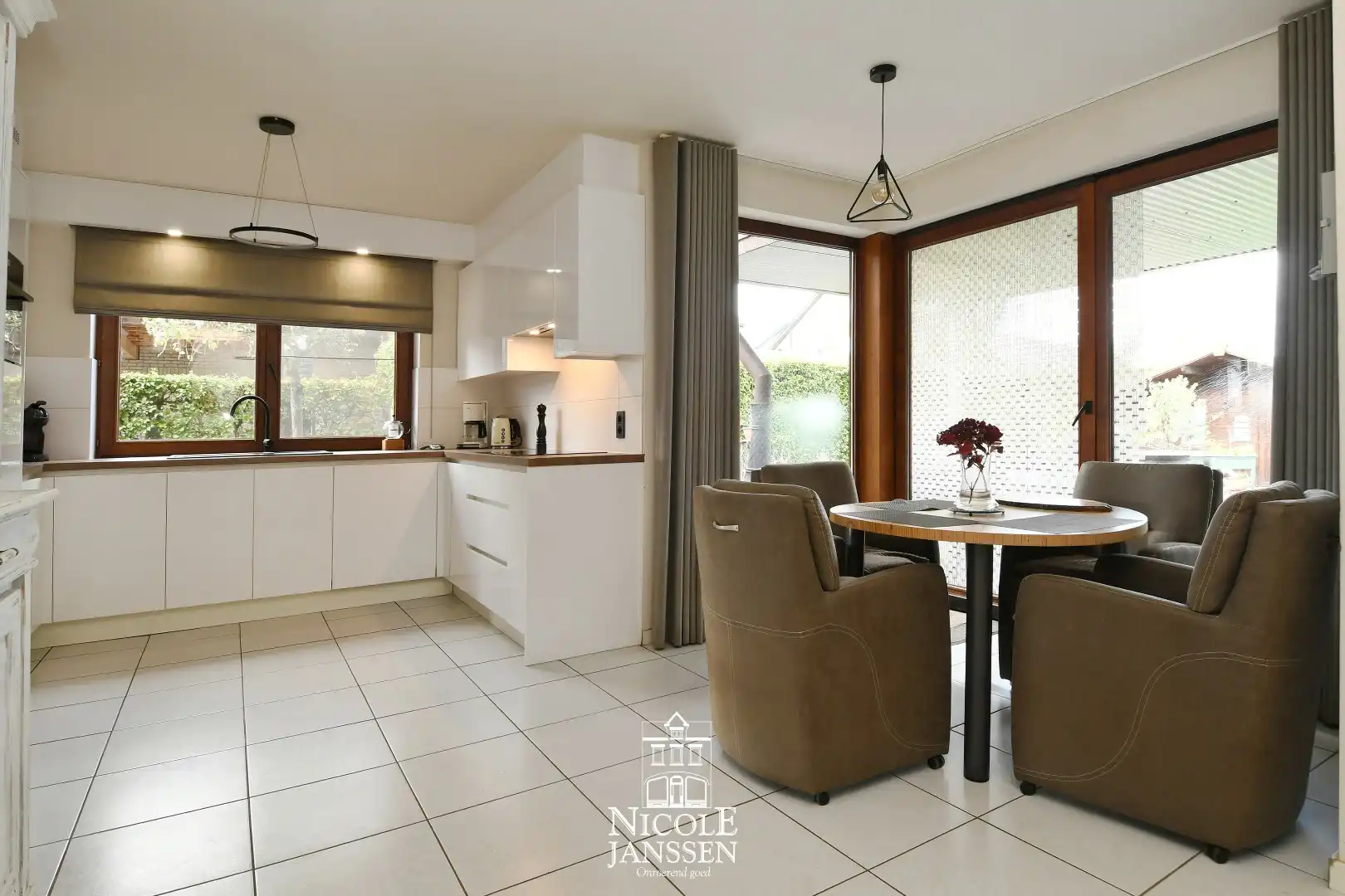 Vrijstaande gezinswoning foto 11