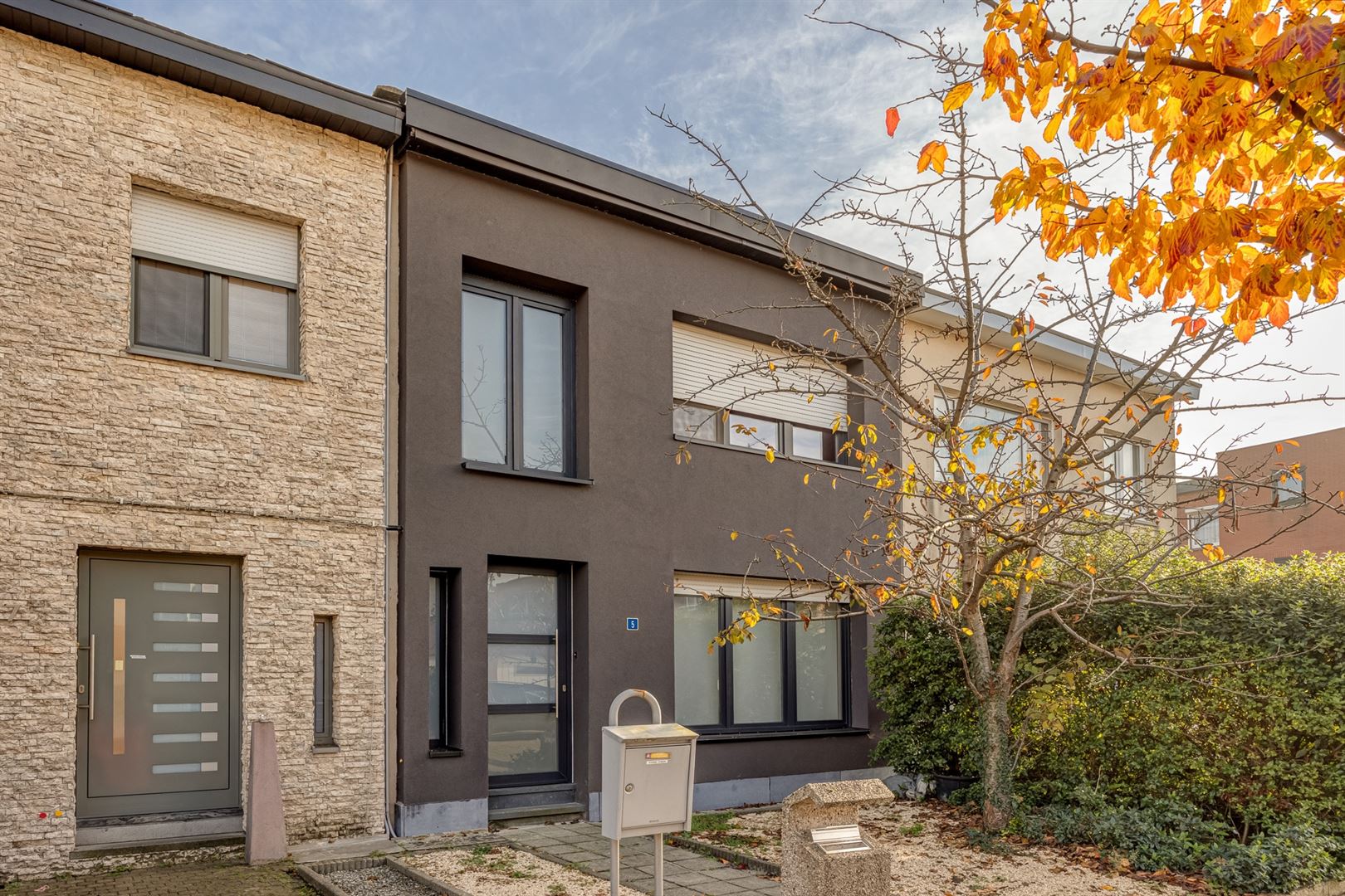 Huis met 3 slaapkamers, tuin en garage foto 26