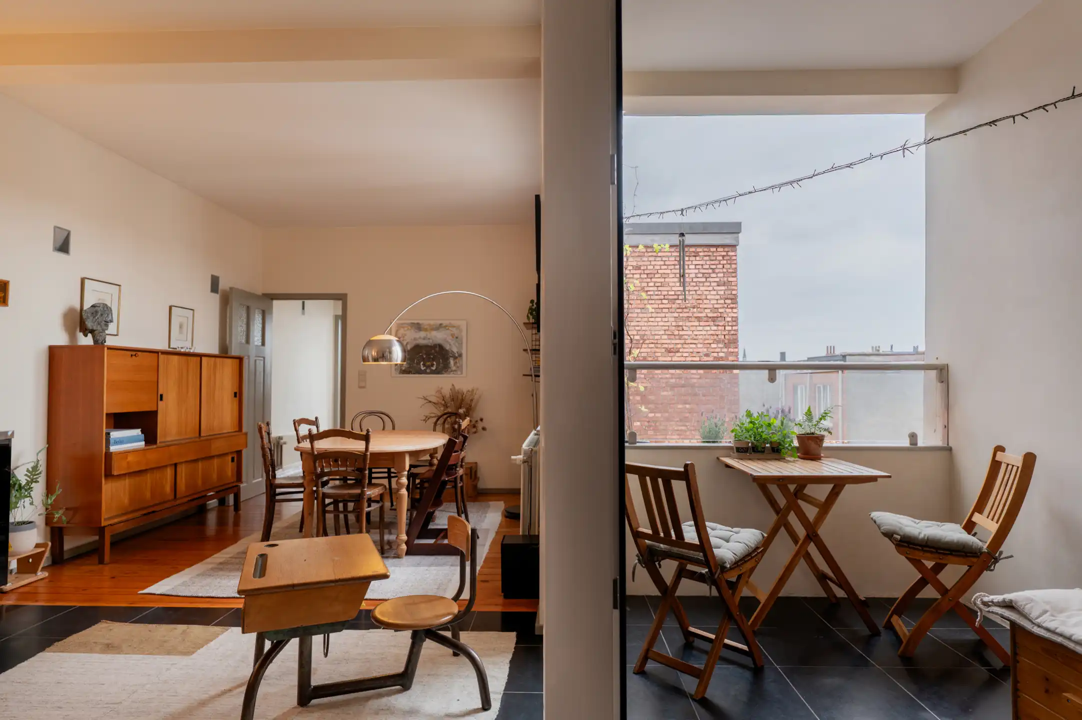 Hoofdfoto van de publicatie: Charmant lichtrijk appartement met terras
