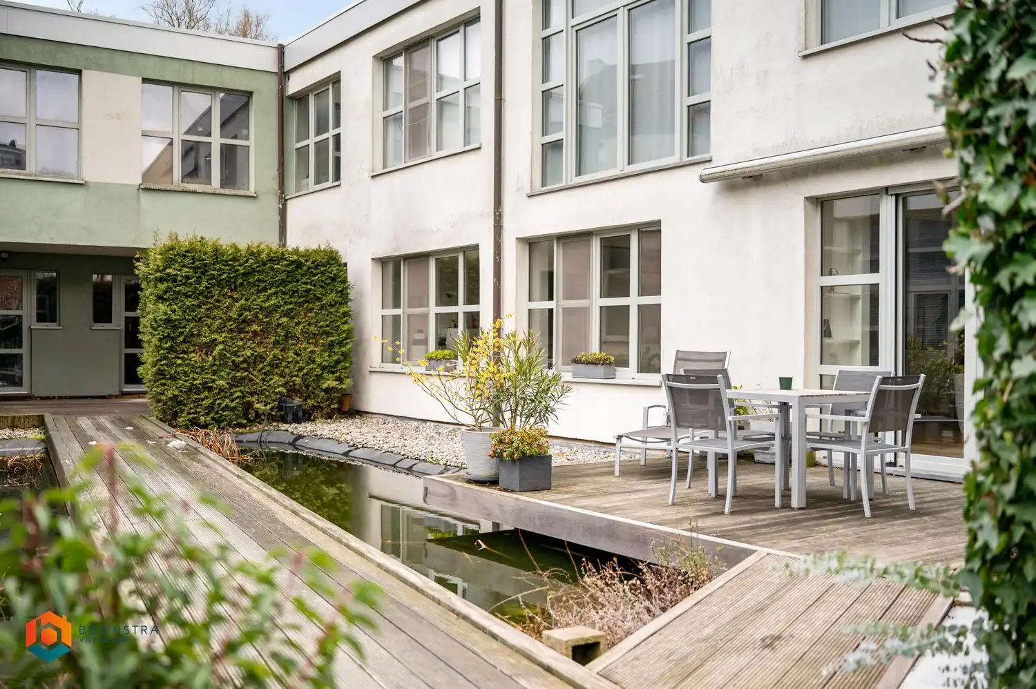 Exclusieve gelijkvloerse loft met 2 slpkrs, terras en staanplaats foto 33