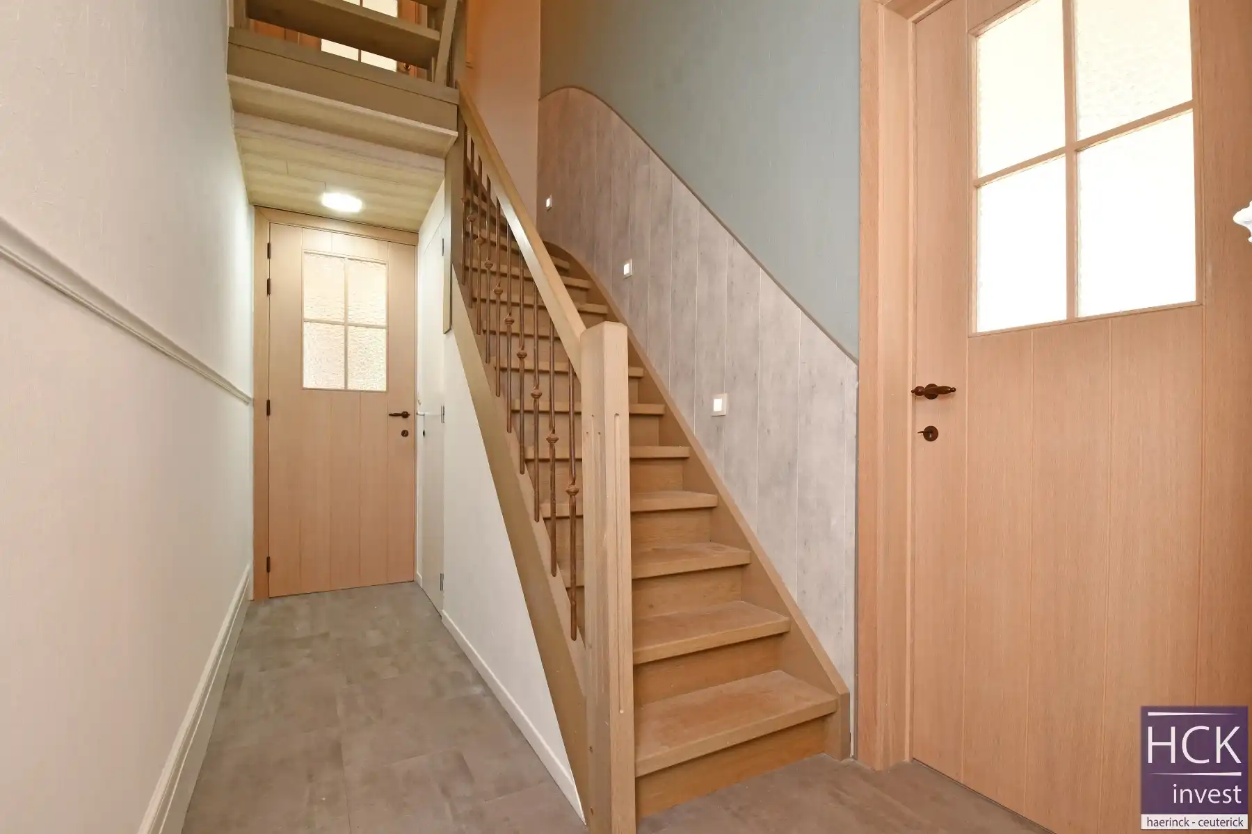 WAREGEM – Toffe gerenoveerde woning met tuin en garage vlakbij centrum foto 8
