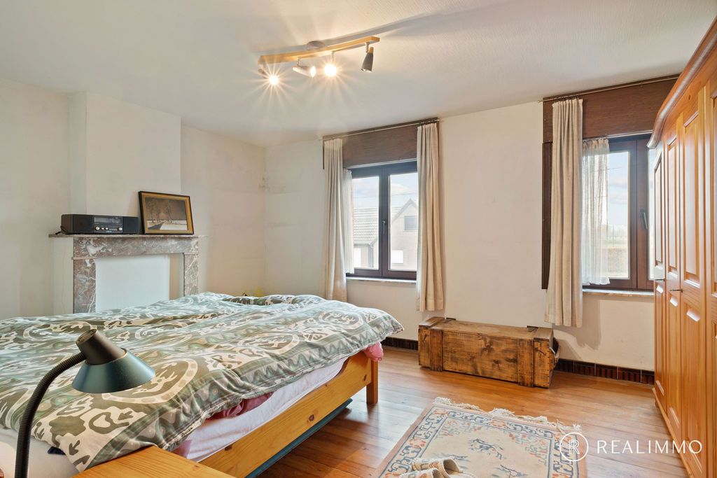 Rustige gezinswoning op 789m² foto 11