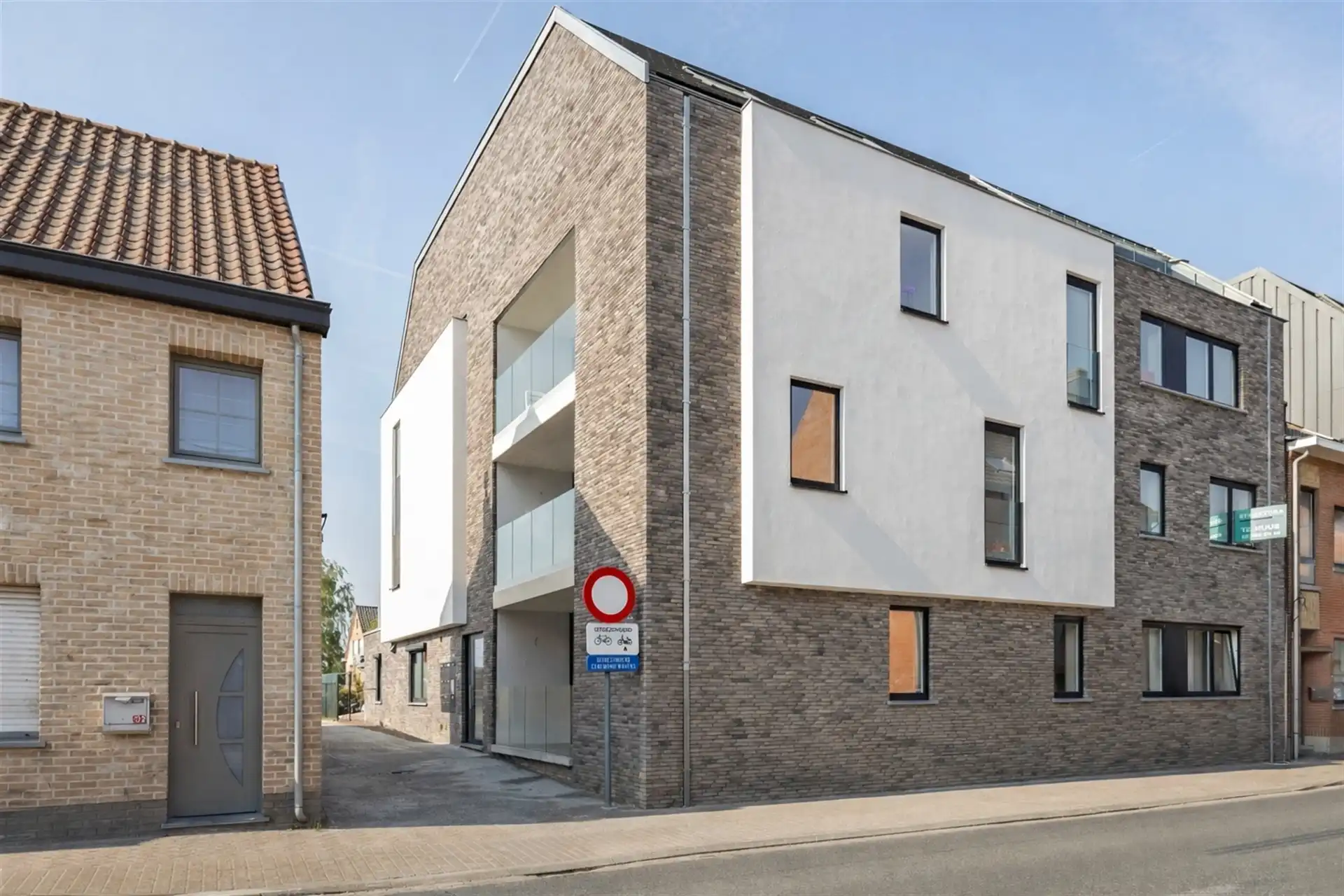 Appartement met 2 slaapkamers nabij centrum  foto {{pictureIndex}}