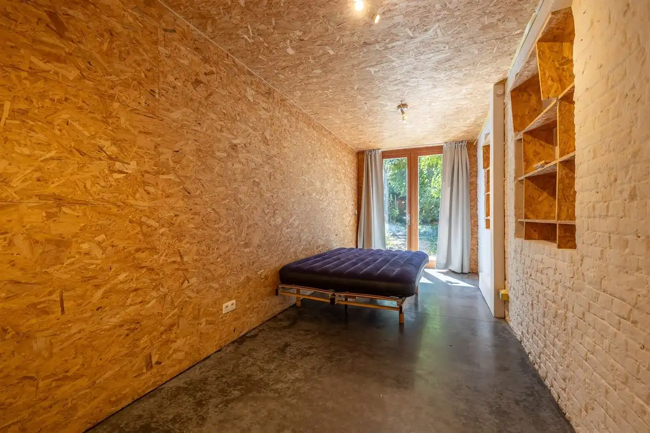 Ruim gelijkvloers appartement met zonnige tuin op toplocatie foto 27