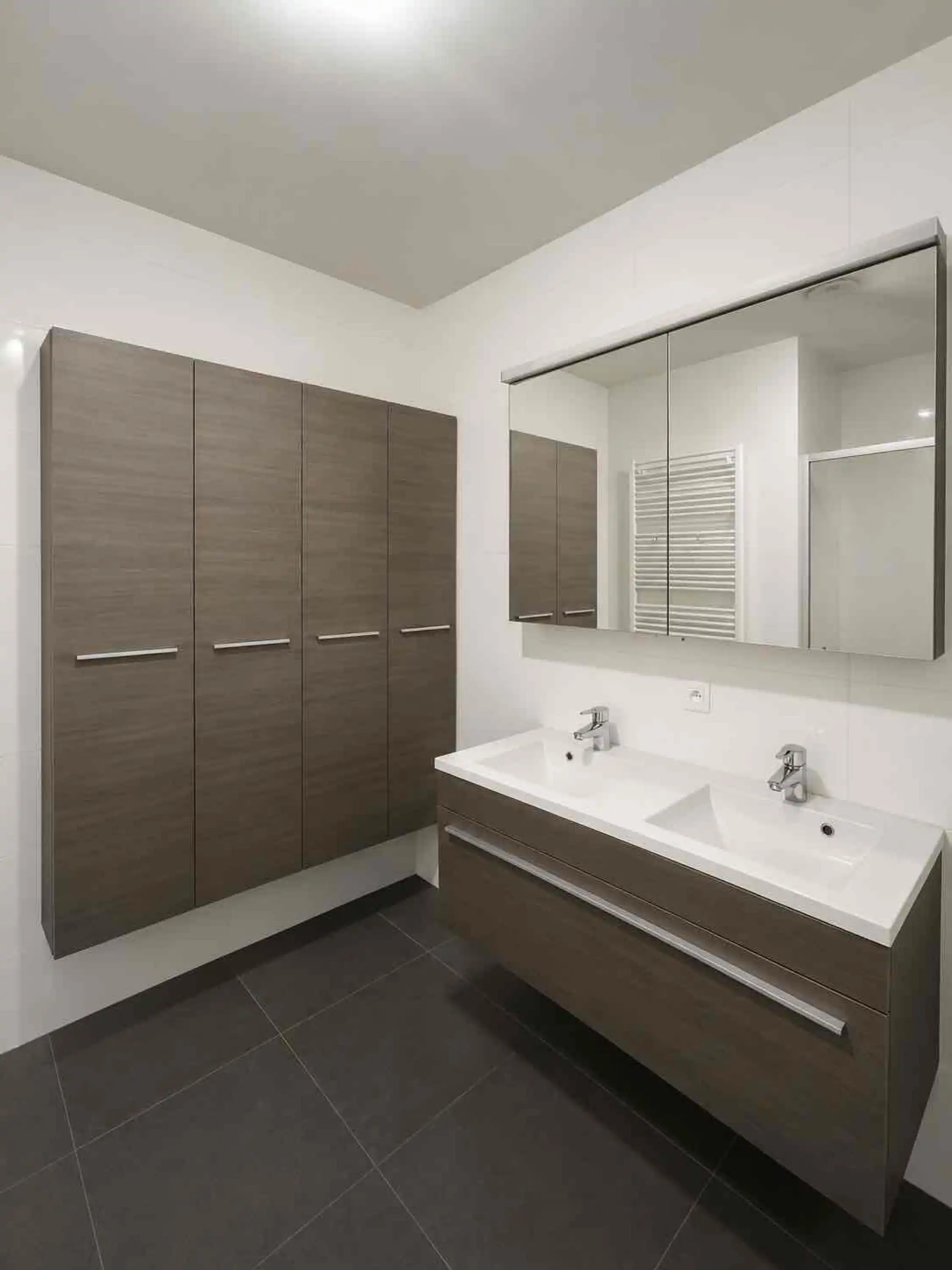 Zeer verzorgd en modern appartement met garagebox te huur foto 11
