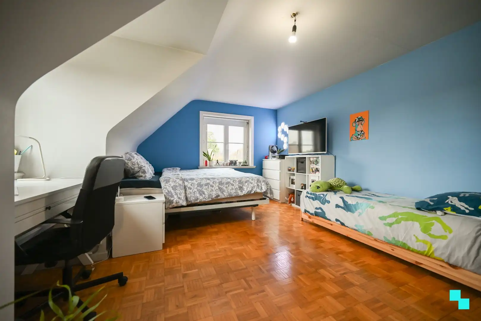 Eengezinswoning met vier slaapkamers in doodlopende straat foto 23