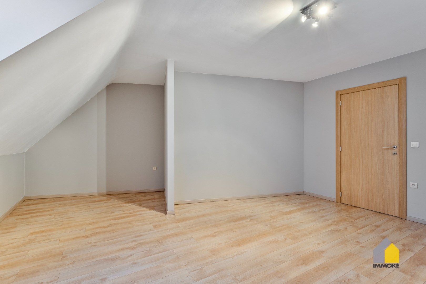 Energiezuinig duplex-appartement (104 m²) met 2 ruime slpks en 2 terrassen. foto 14