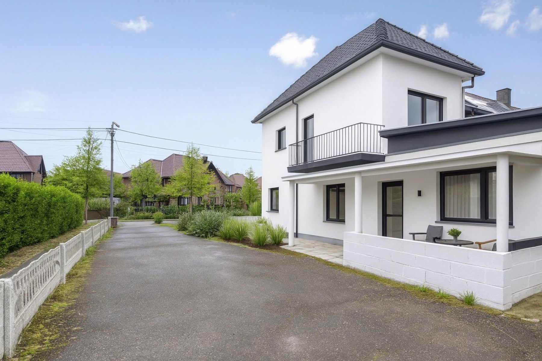Charmante mijnwerkerswoning met 4 slaapkamers, en 2 badkamers. foto 4