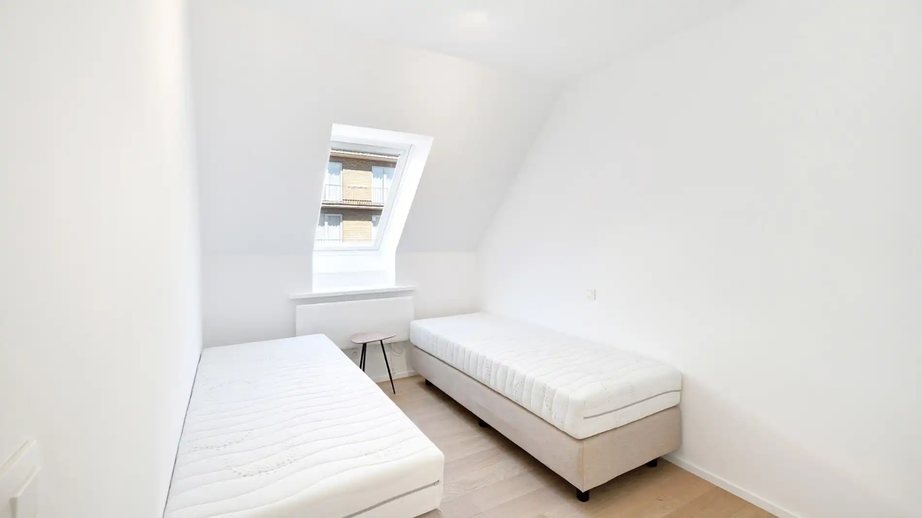 Prachtig duplex appartement met 18 meter gevelbreedte en groot zuid gericht terras met open zicht over het Knokse hinterland foto 15