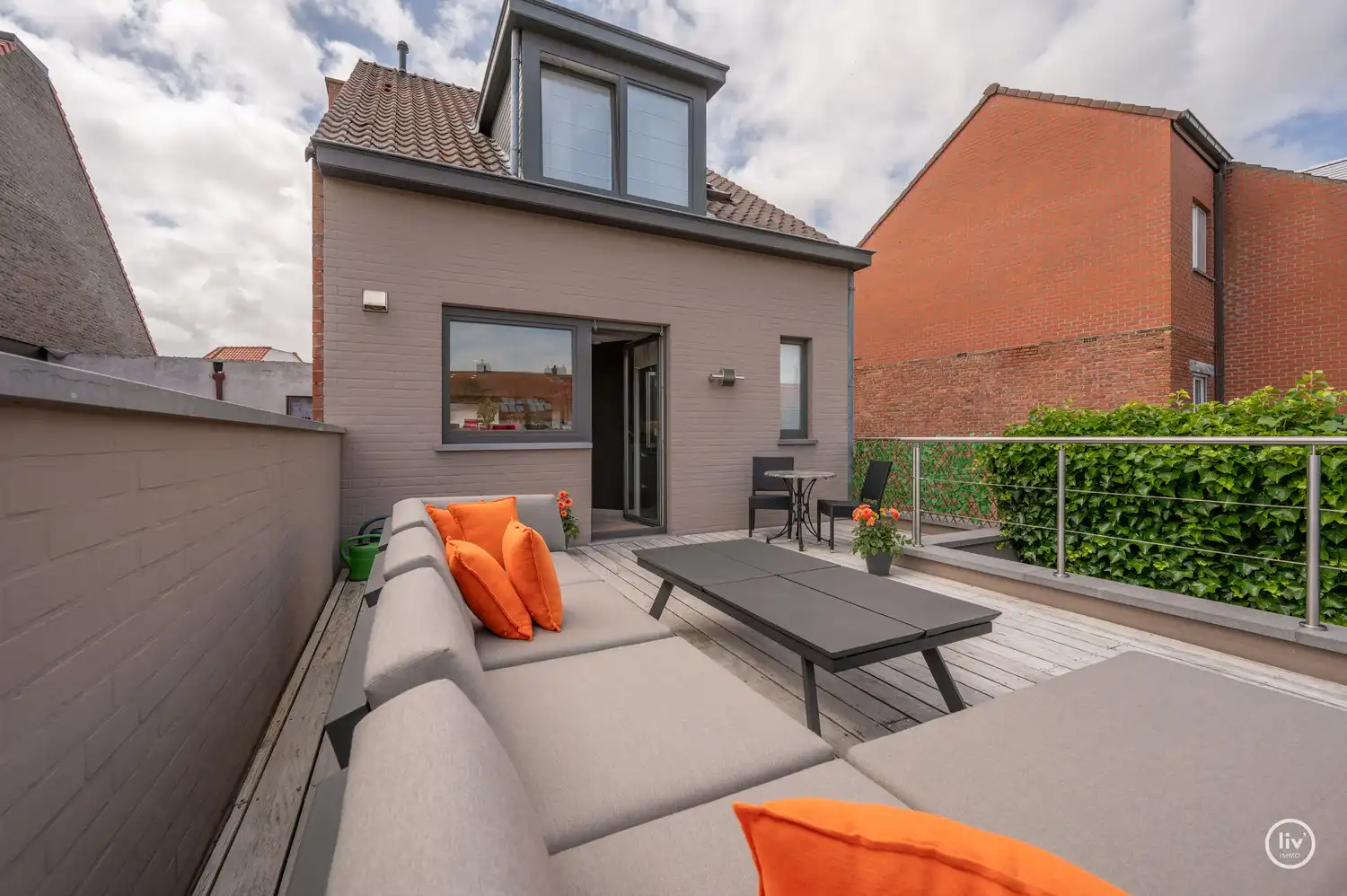 Ruime verzorgde bel-étage woning in het hartje van Oud-Knokke foto 19