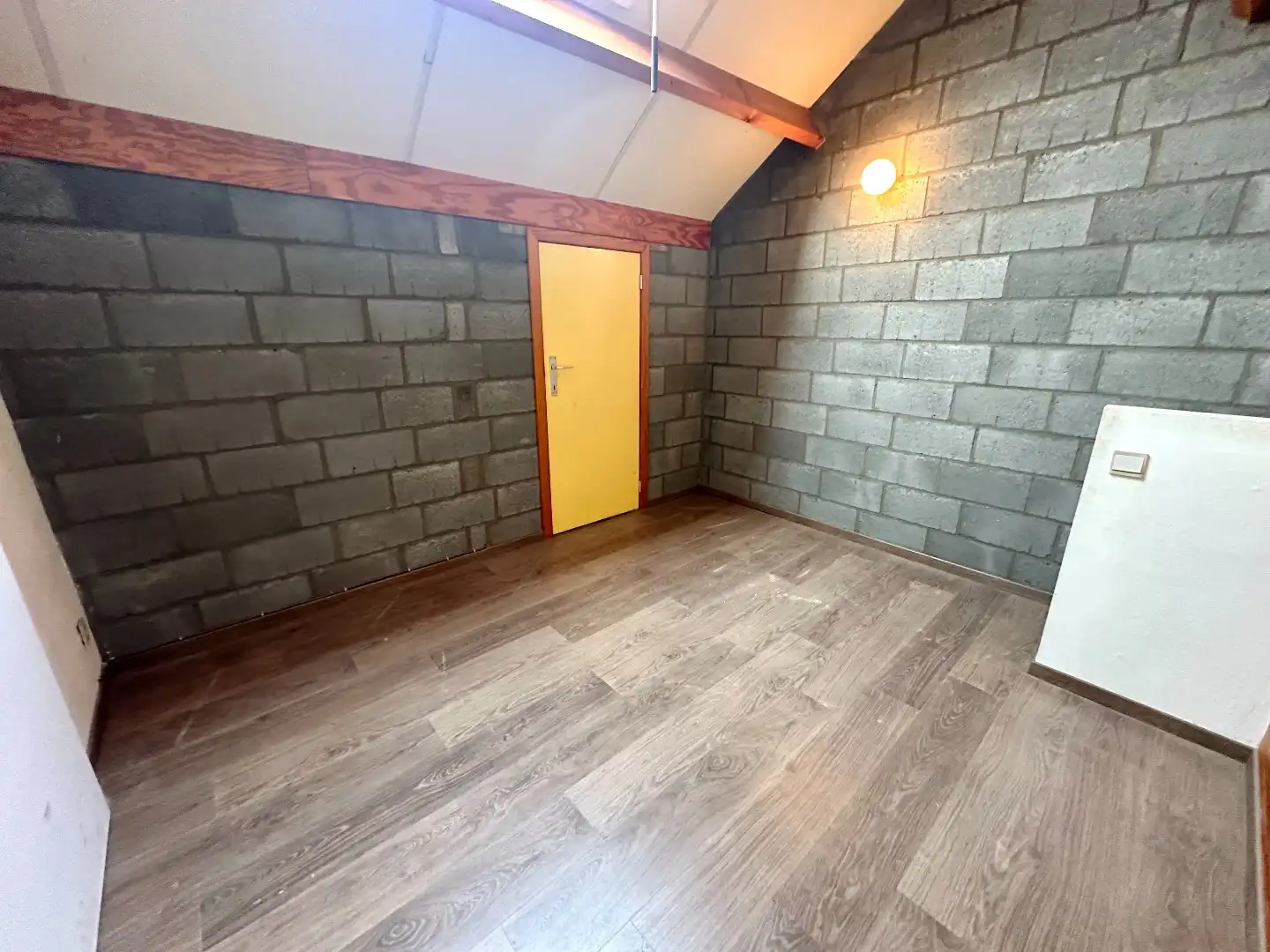 Duplexappartement met vloerverwarming in rustige woonwijk te Runkst foto 9