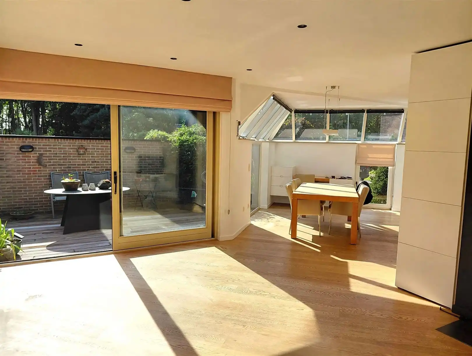 TE HUUR: Unieke woning met 3 slaapkamers en prachtige tuin te Houthalen! foto 7