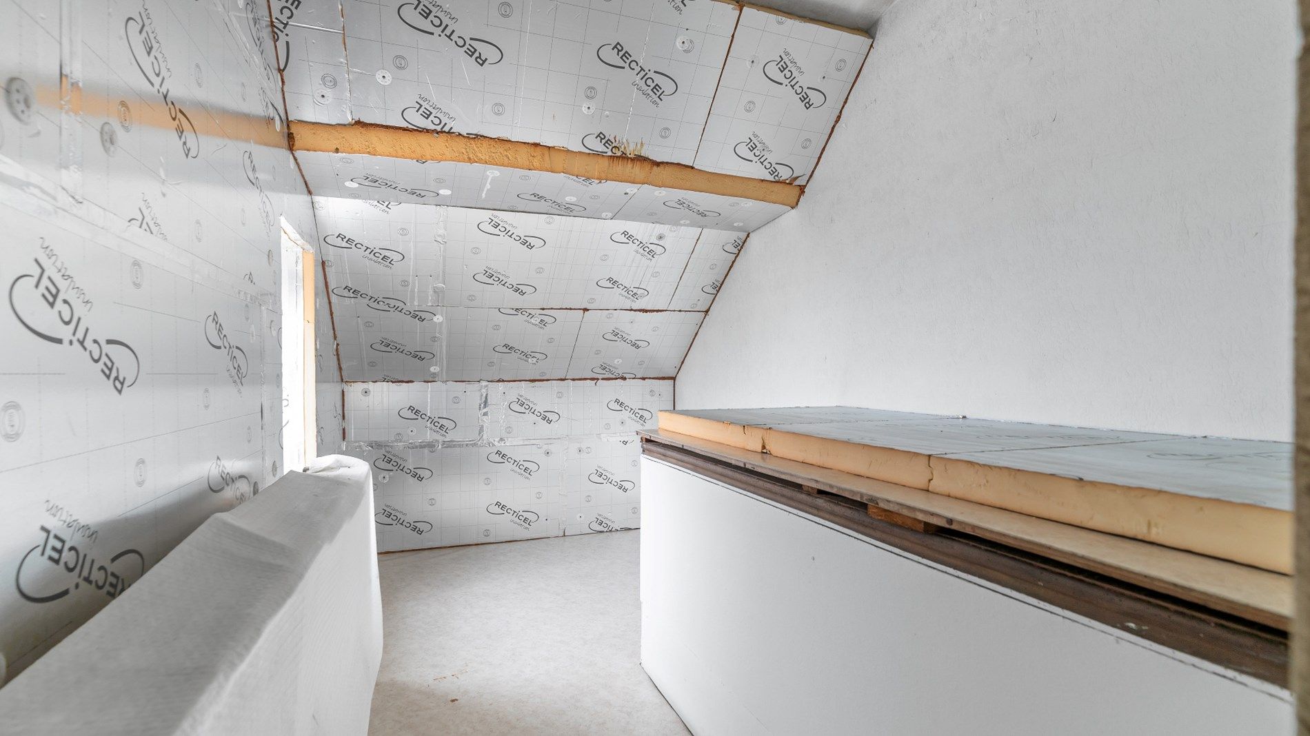 SINT JORIS WINGE - grote woning met grote tuin foto 24