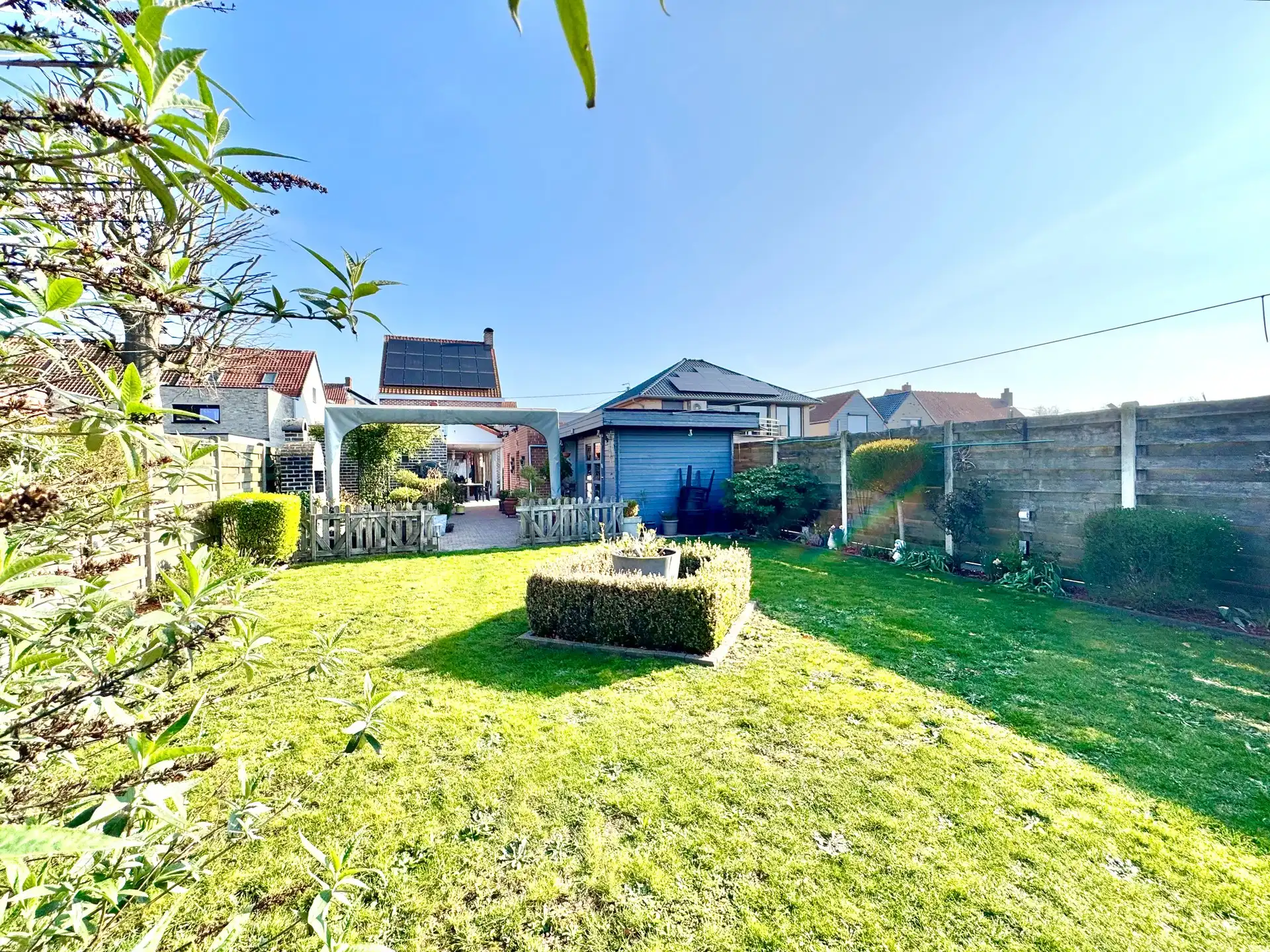 VRIJSTAANDE WONING | 4 KAMERS | GARAGE | TUIN | 440 M² foto 2