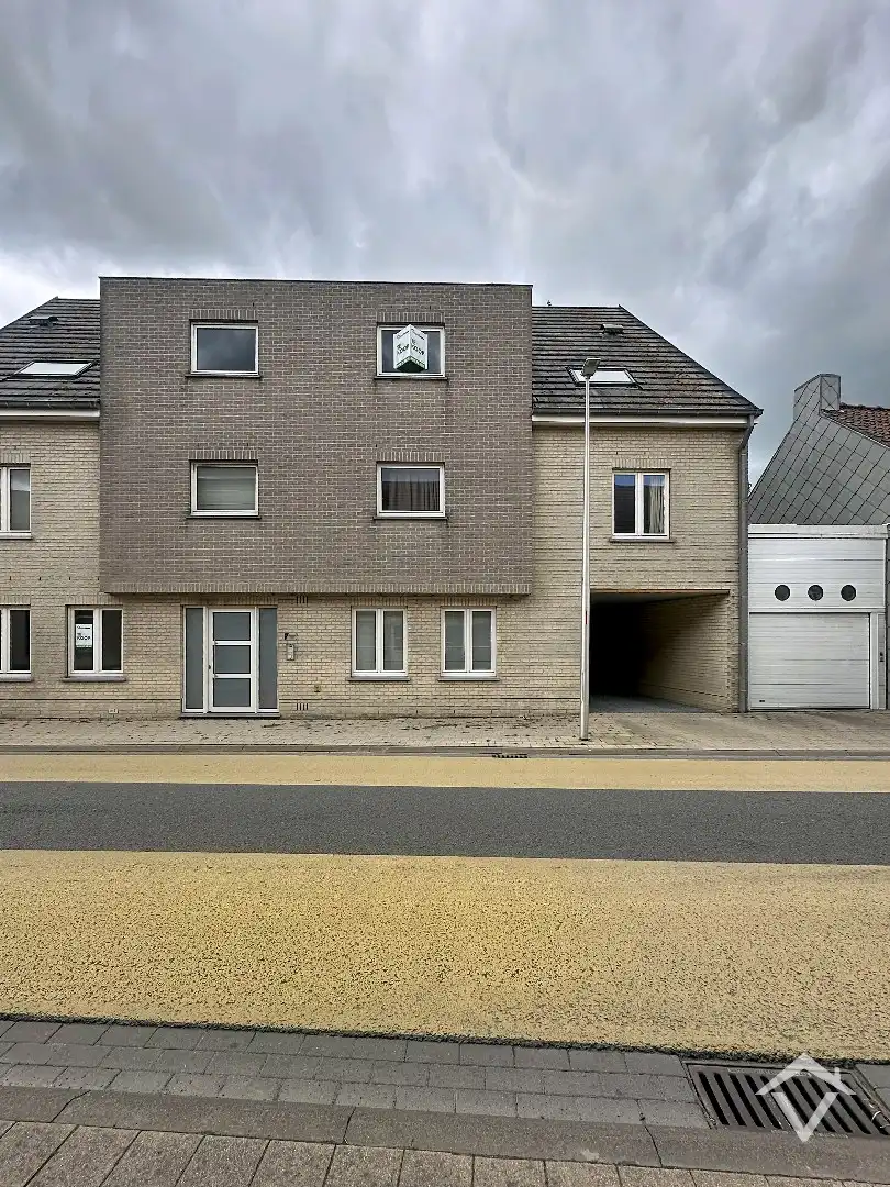 Geïnstalleerd en lichtrijk appartement met twee slaapkamers te Zevekote, Gistel foto {{pictureIndex}}