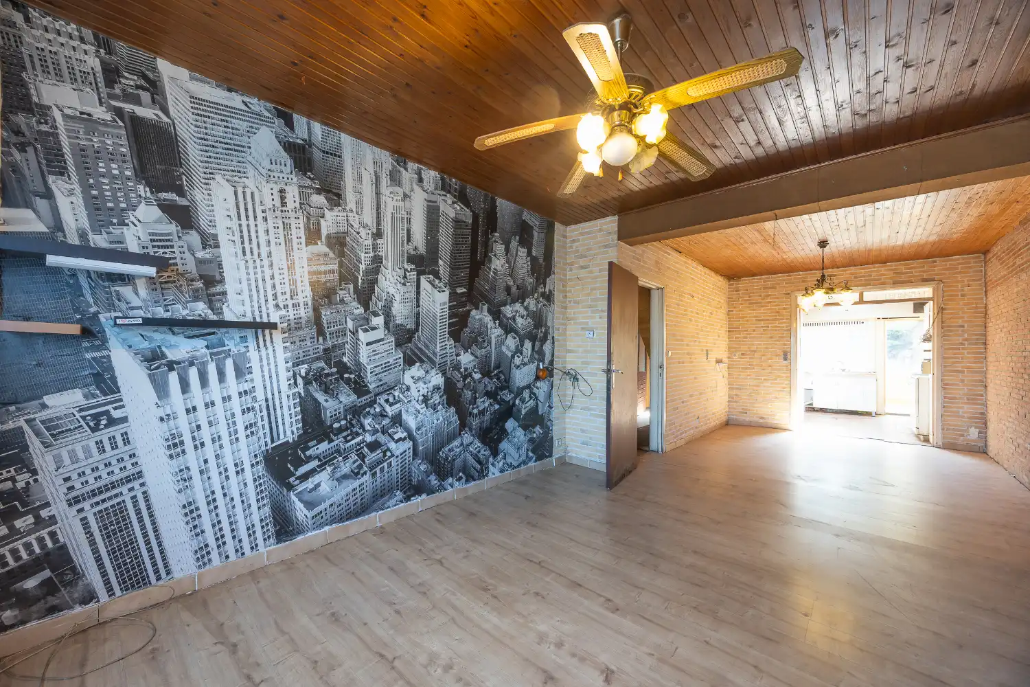 Te renoveren woning met 3 slaapkamers foto 3