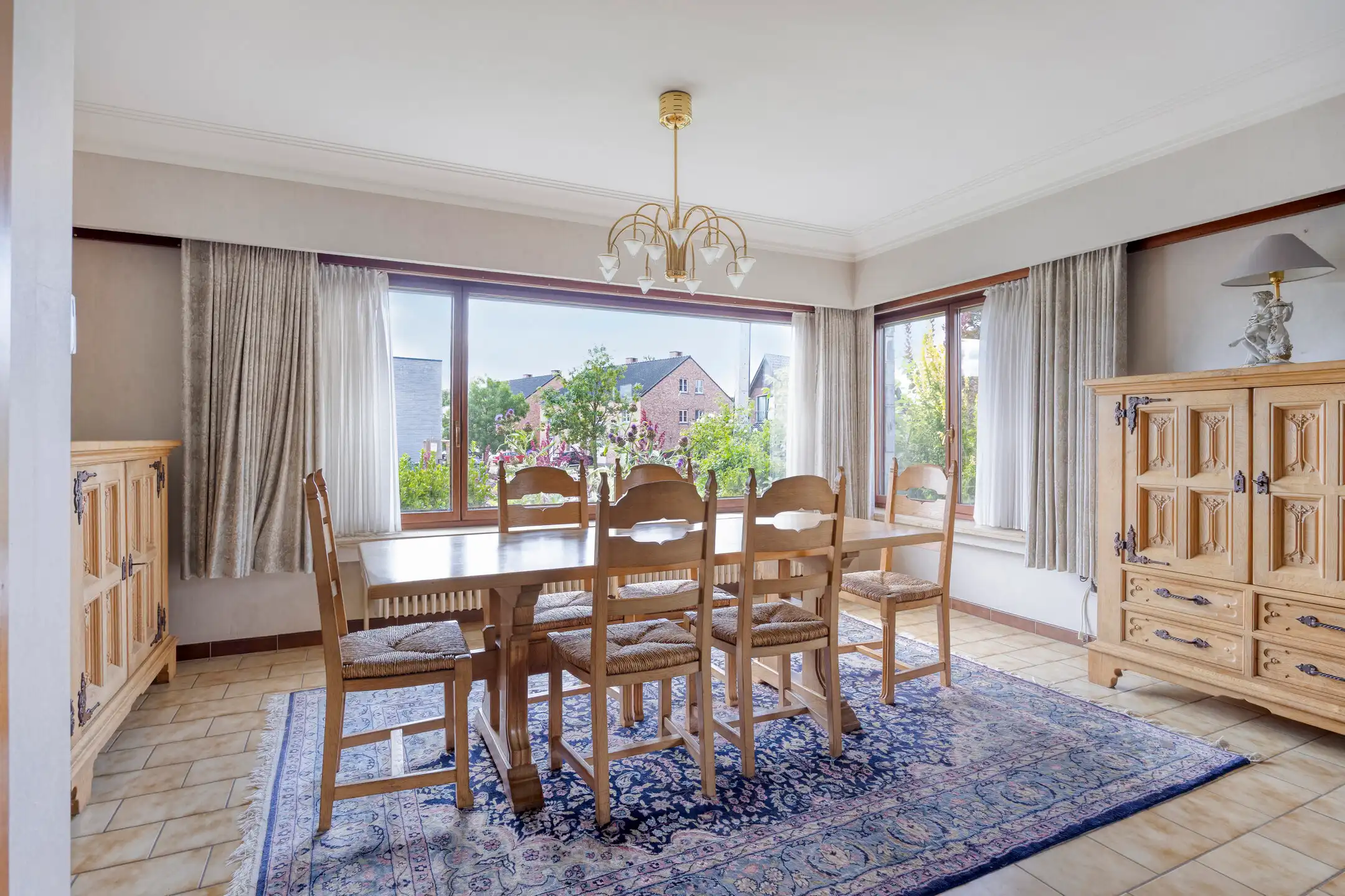 Ruime woning met 4 slaapkamers & bureau op 23are te Holsbeek foto 3