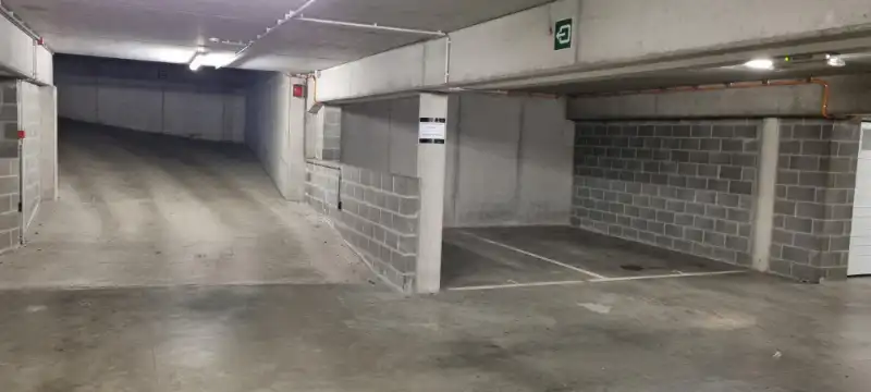 ondergrondse parkeerplaats foto 3