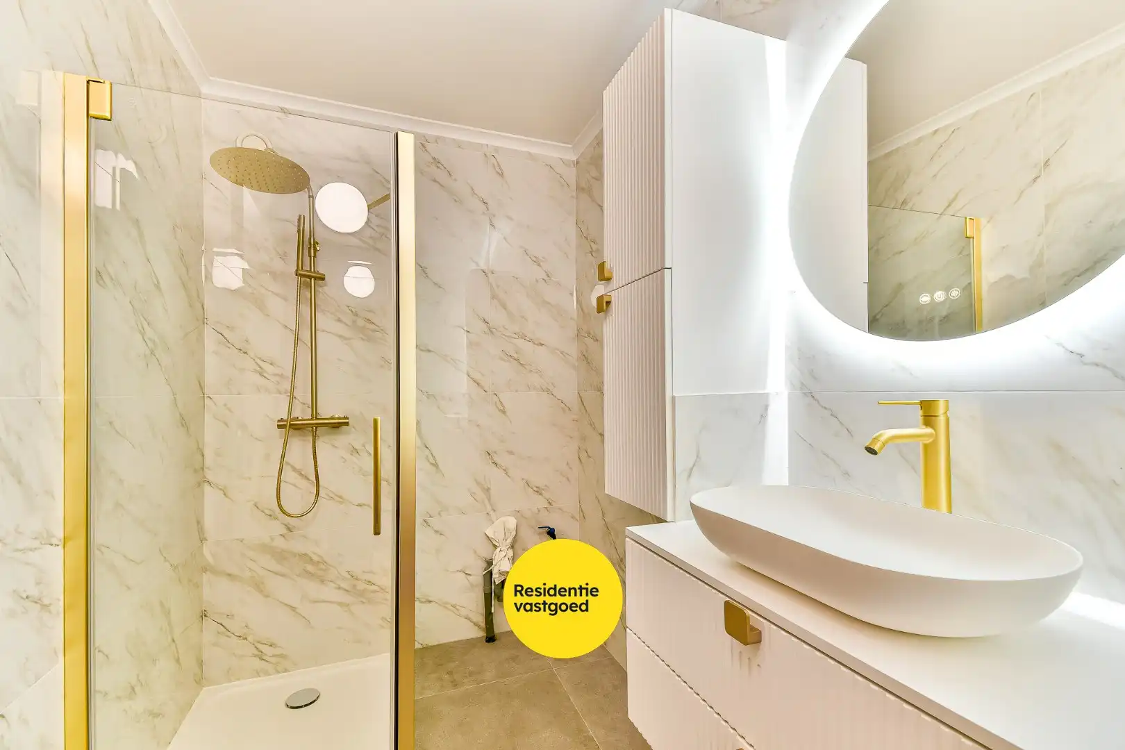 Centraal gelegen éénslaapkamerappartement foto 8