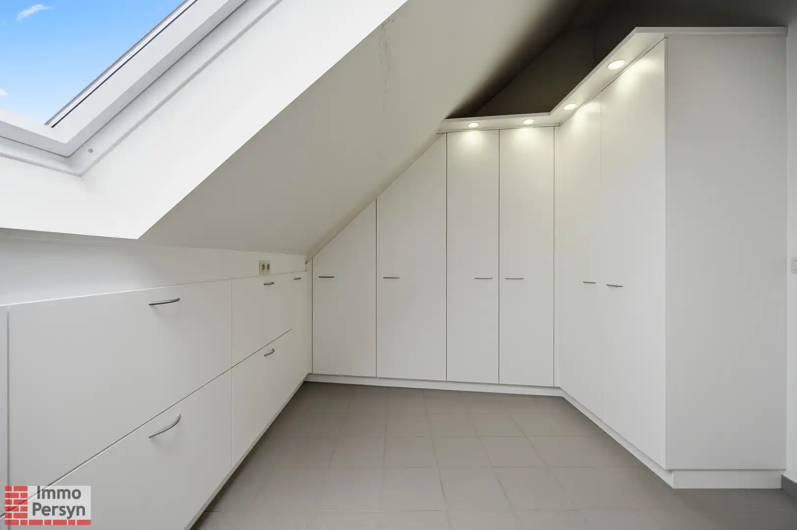 Modern en veelzijdig gebouw met 3 appartementen, rustige tuin en aanpalend perceel te Bekkevoort foto 17