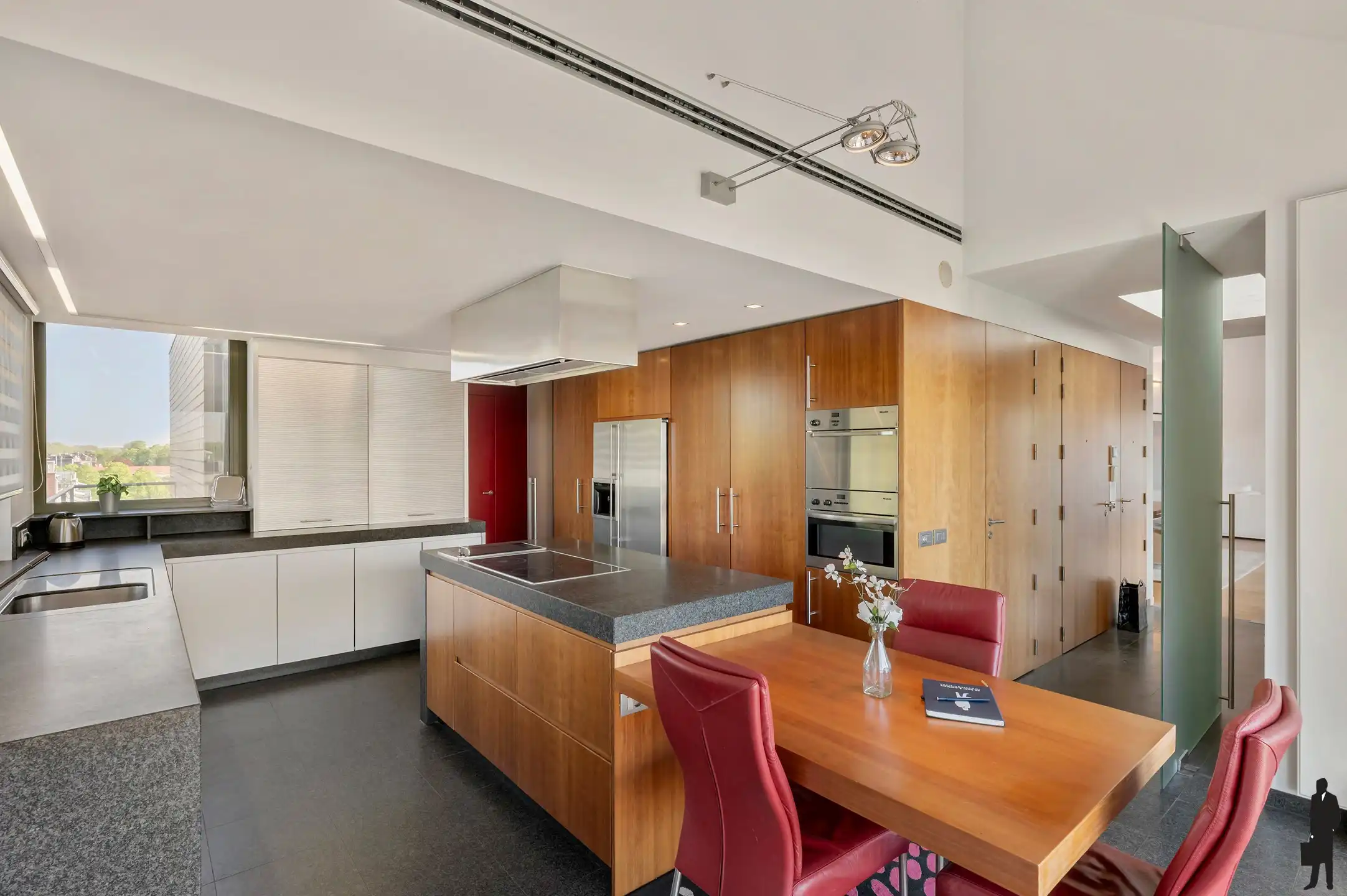 Luxe penthouse met riant terras, pal in het centrum! foto 9