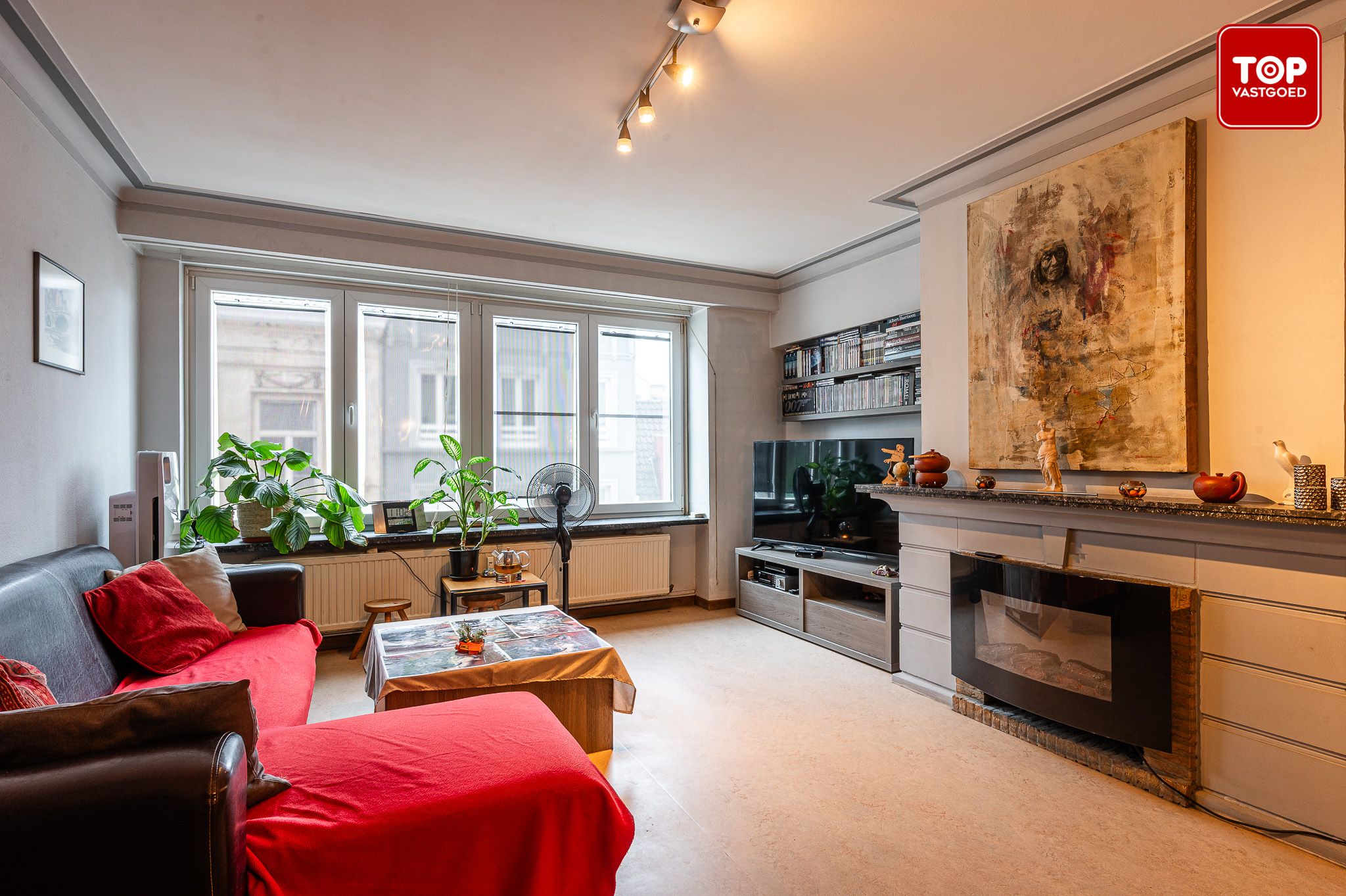 Appartement met 2 slaapkamers in het hart van Gent foto {{pictureIndex}}