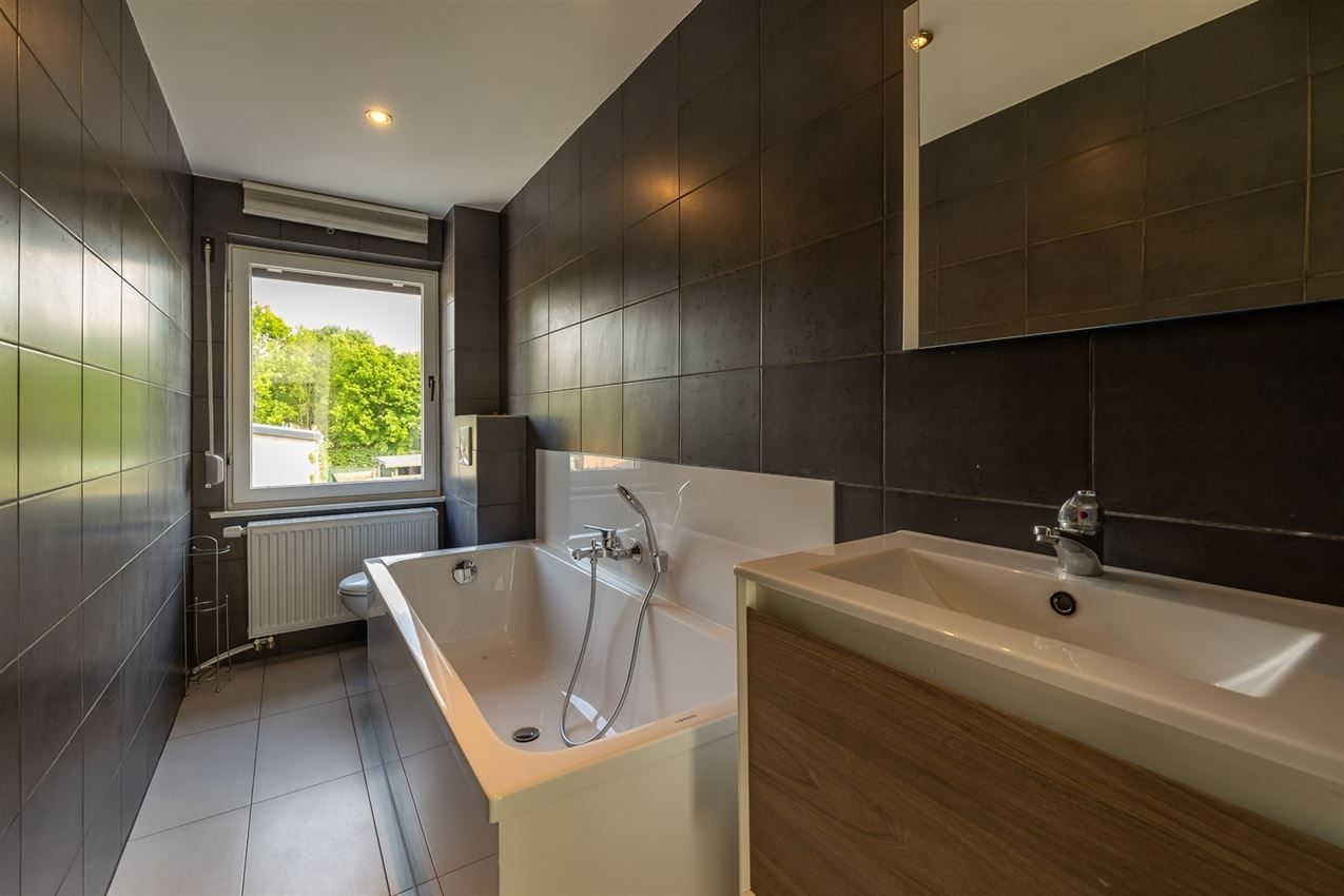 Royale gezinswoning, veel privacy, subliem terras foto 39