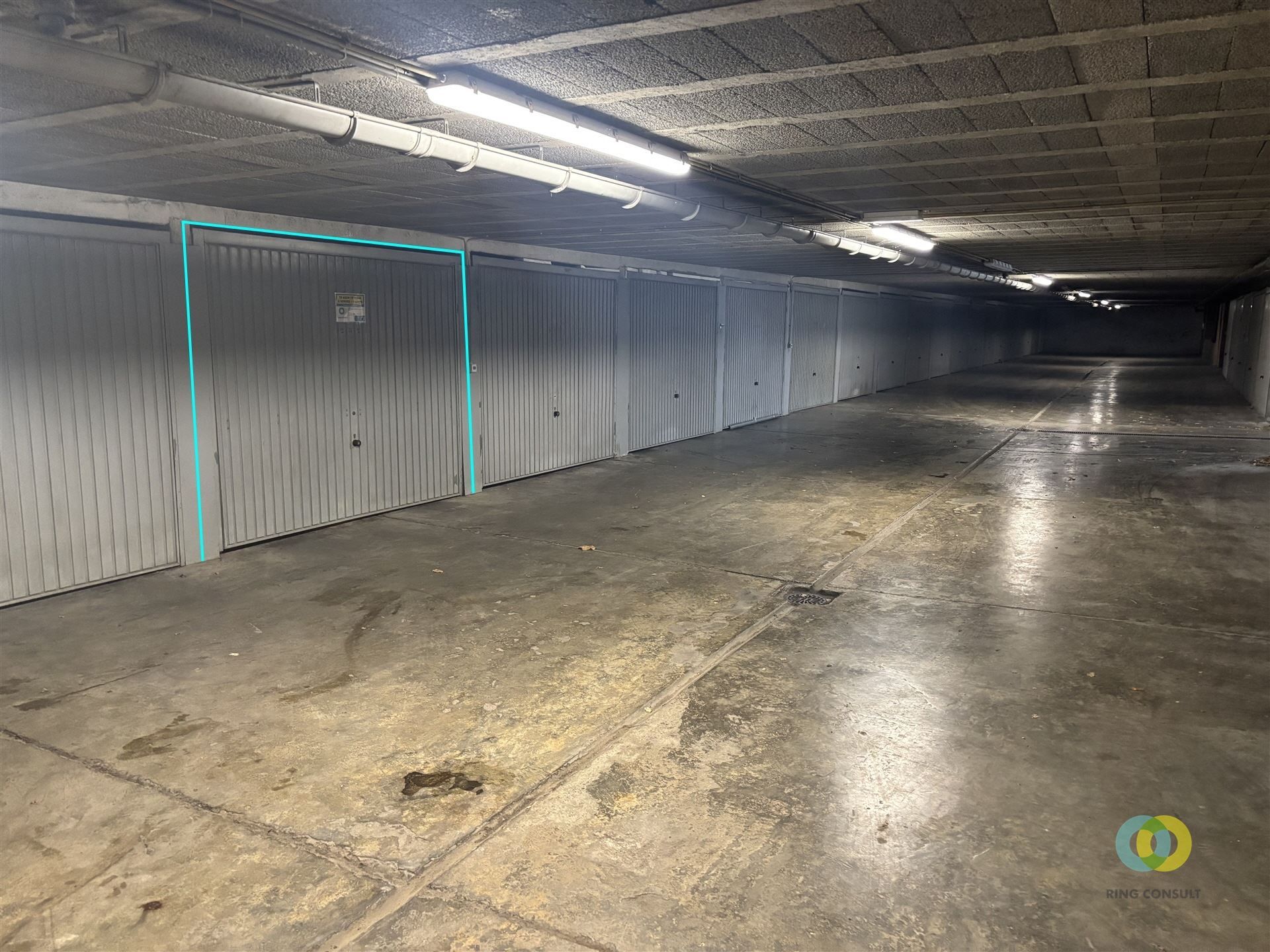 Gesloten garagebox foto 5