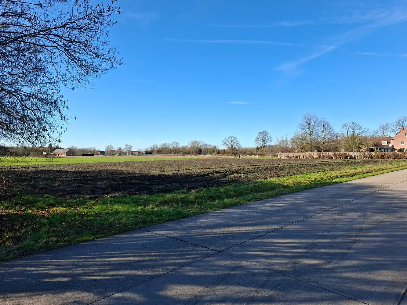 Landbouwgrond met een oppervlakte van 5804 m², langs twee straten bereikbaar. foto 3