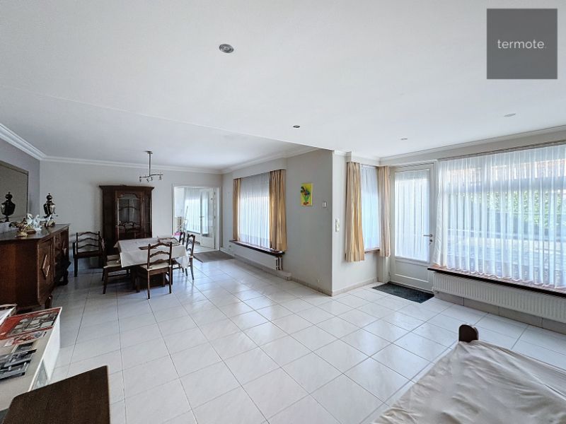 ruime woning foto 9