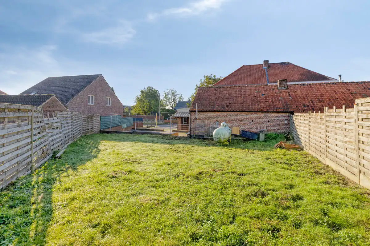 Ruime halfopen woning met tal van mogelijkheden  foto 24