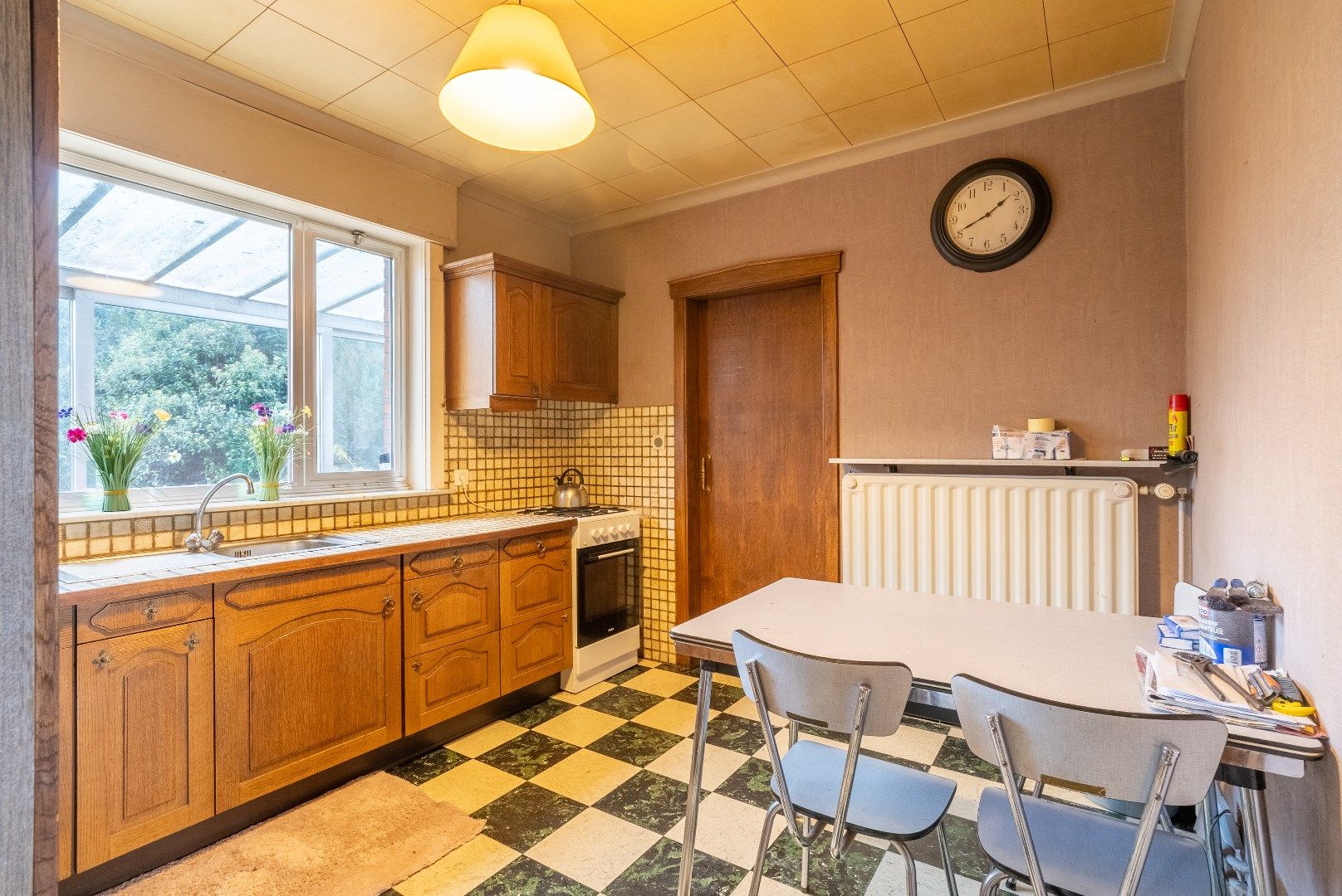 RUSTIG GELEGEN KLOEKE WONING foto 4