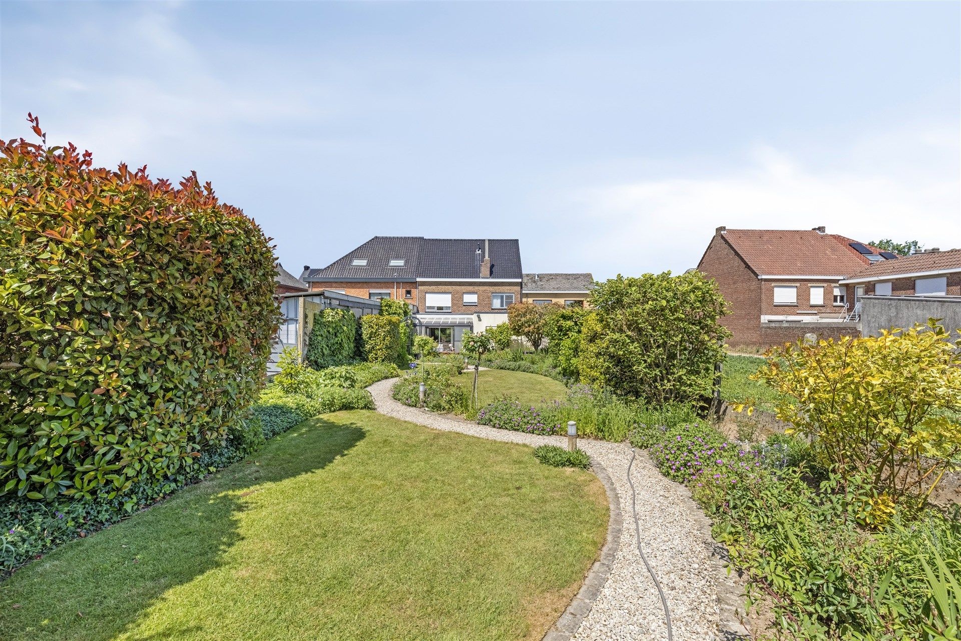 Charmante, energiezuinige woning met prachtige tuin foto 20
