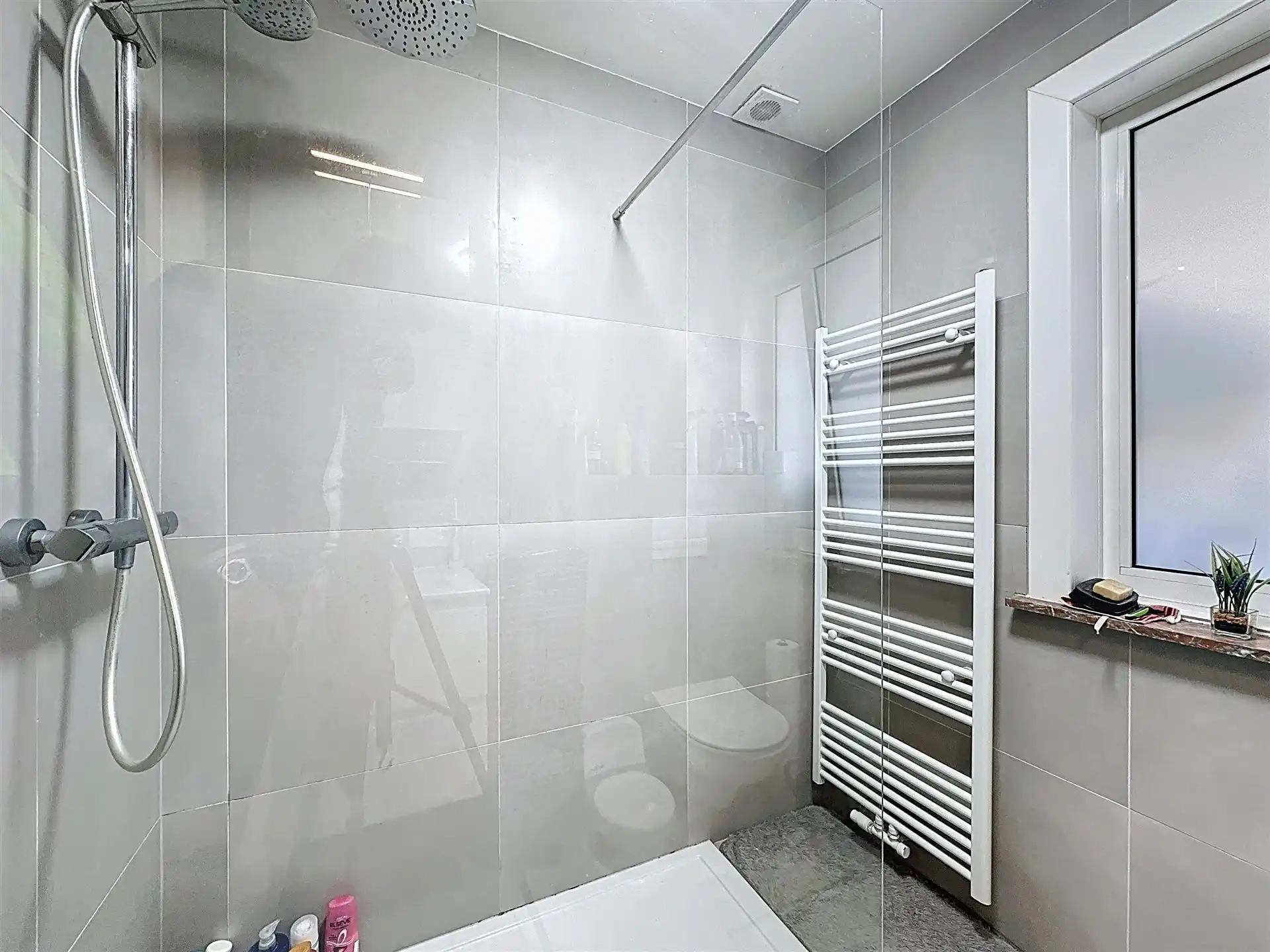 Woning met 4 slaapkamers in Sint-Niklaas. foto 9