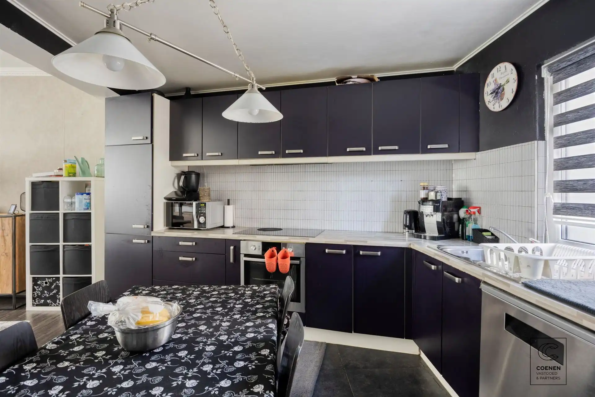 Ruime woning van 183 m² met 4 slpk's op uitstekende locatie! foto 6