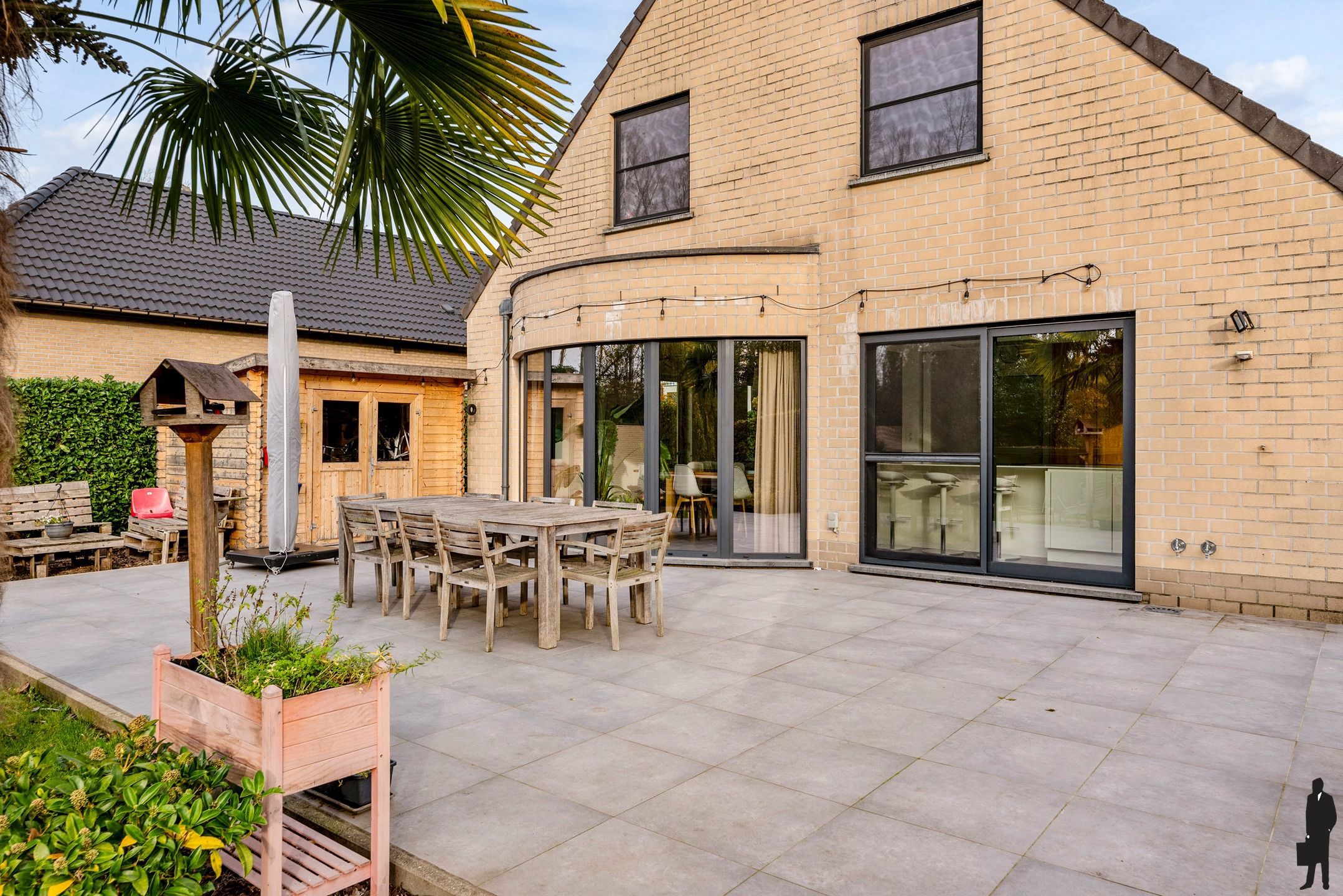 Rustig gelegen en energiezuinige woning met 4 slks op 1.280 m² foto 22