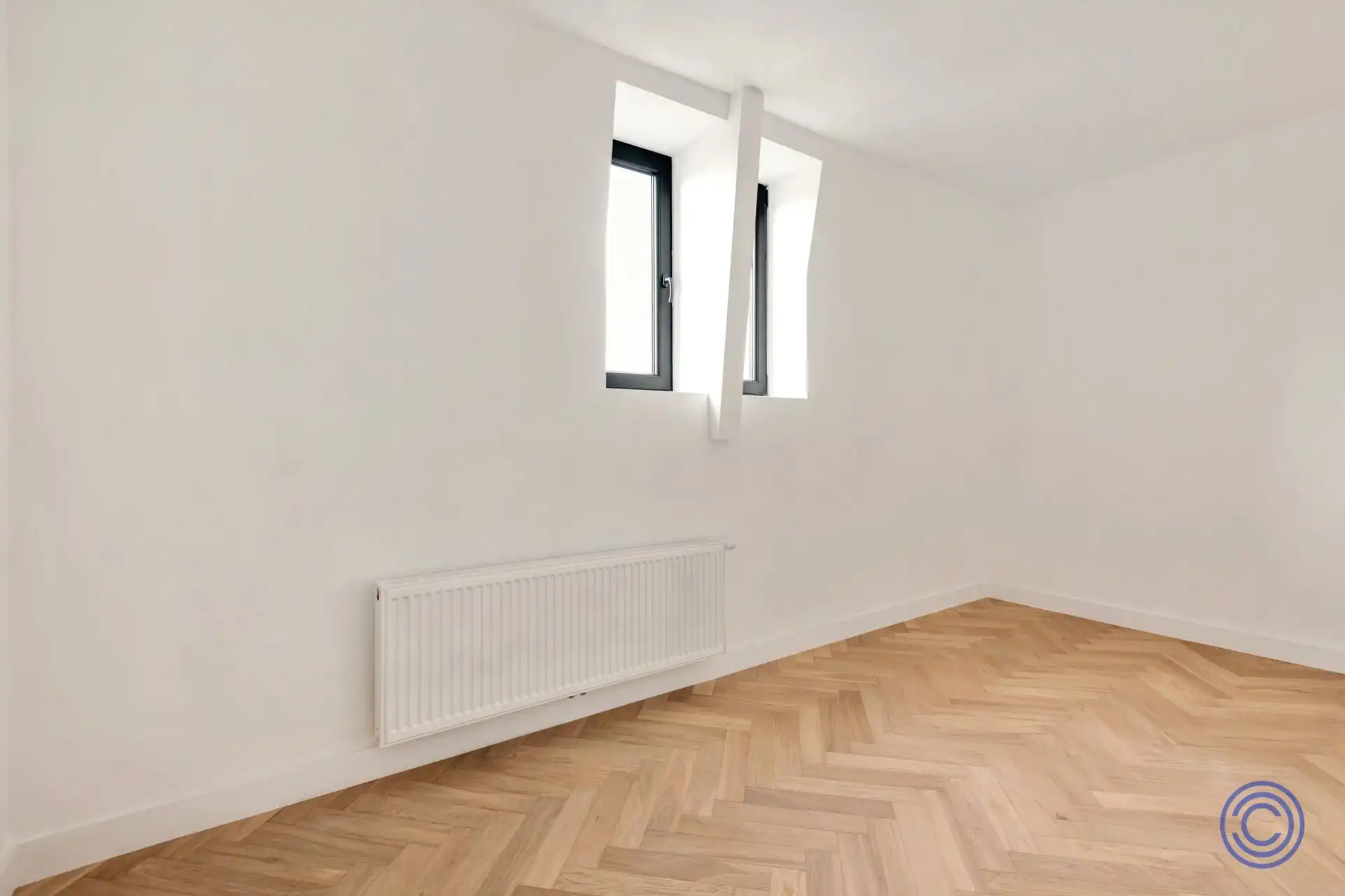 Stijlvolle duplex met zonnig dakterras in Berchem! foto 6