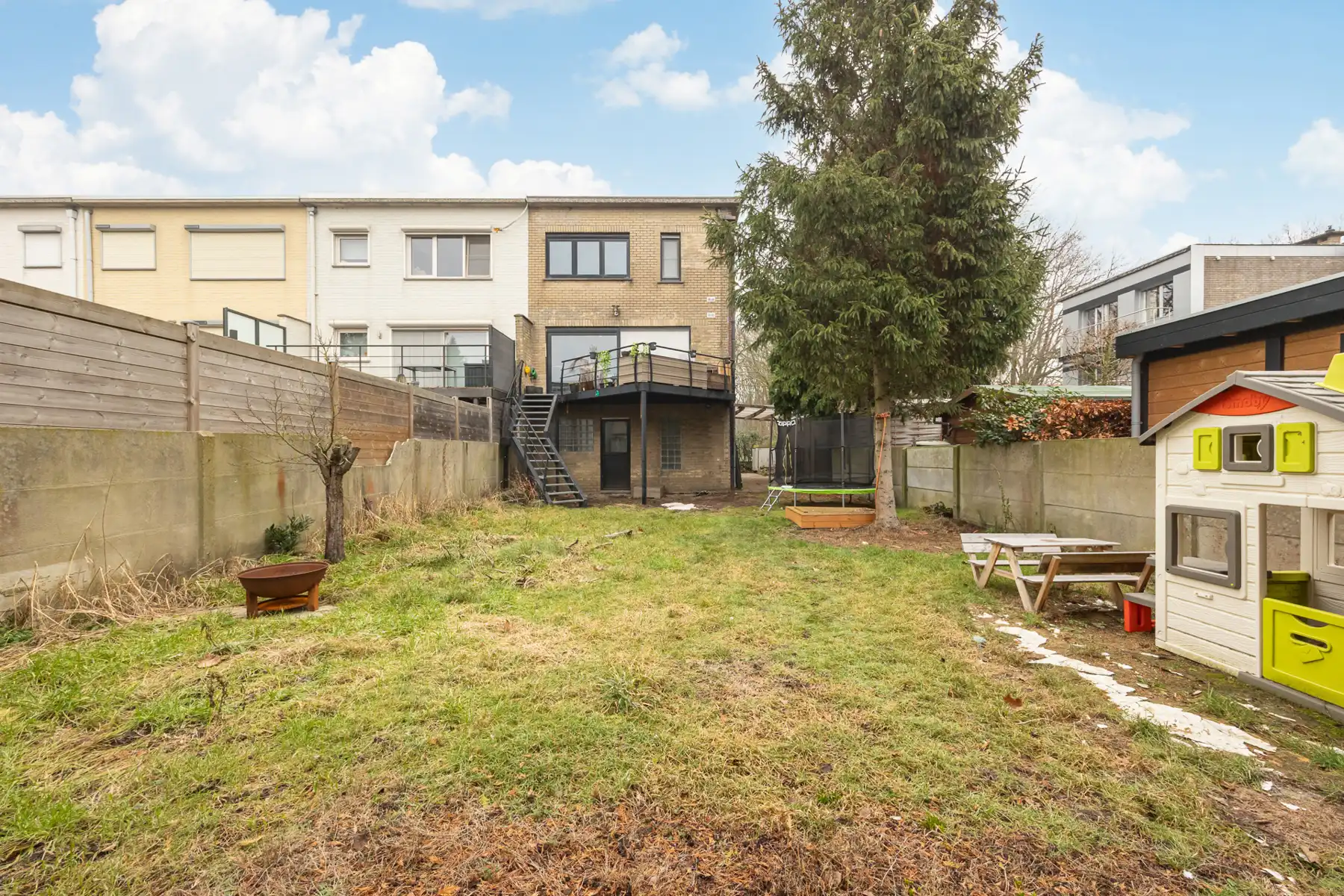 Gezellige halfopen bel-étage met garage, oprit en zonnige tuin in Hoevenen! foto 19