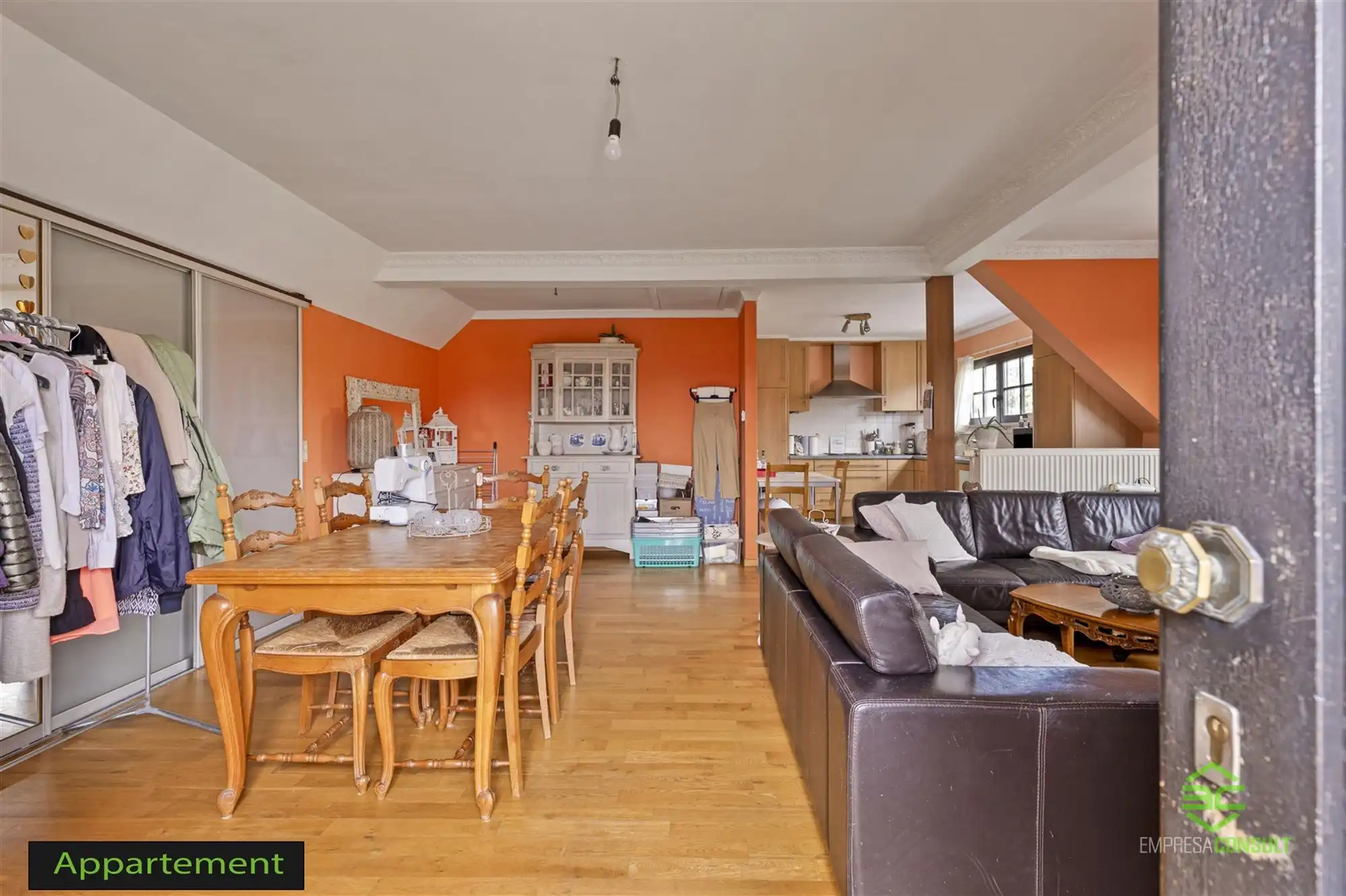 Ruime woning met 8 slpk + 1 magazijn op 21a 24ca! foto 48