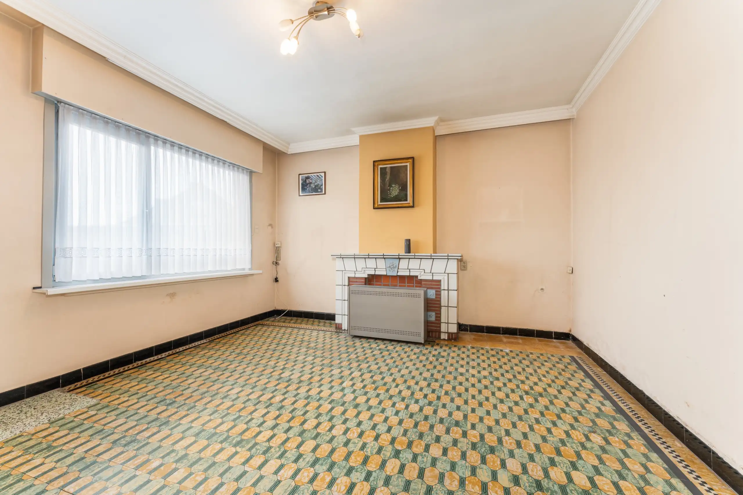 Voormalig te renoveren handelspand met woonst foto 5