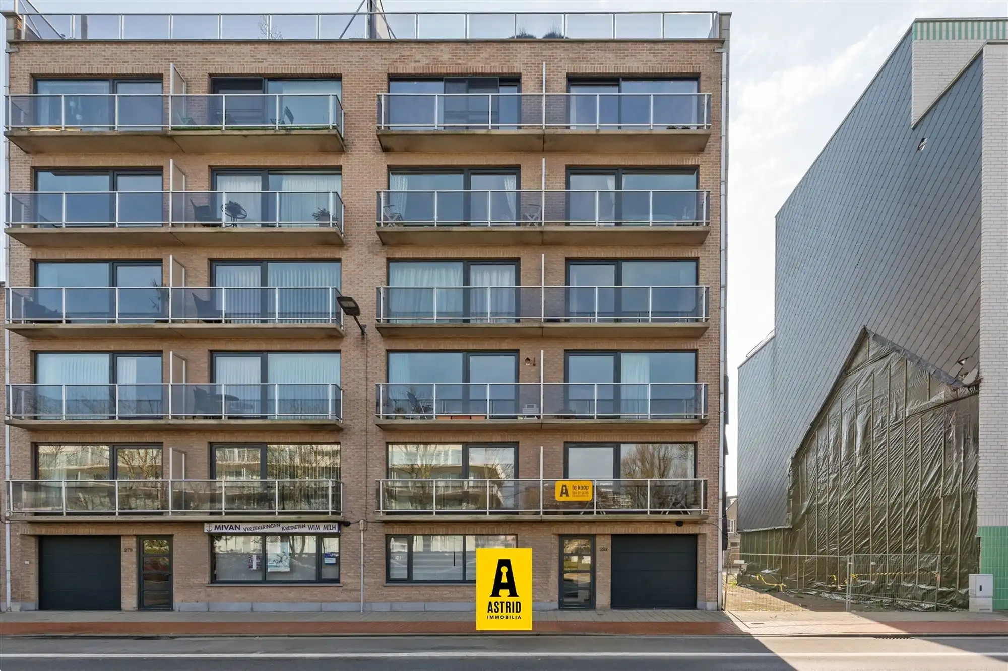 Leuk appartement met ruim terras! foto 32